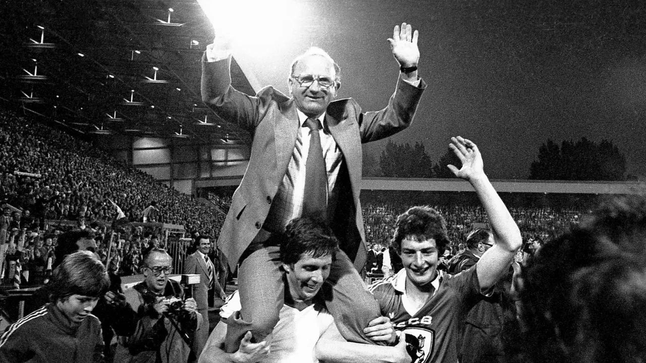 Legenda Sepakbola Belanda Kees Rijzers Meninggal Dunia di Usia Hampir 1 Abad