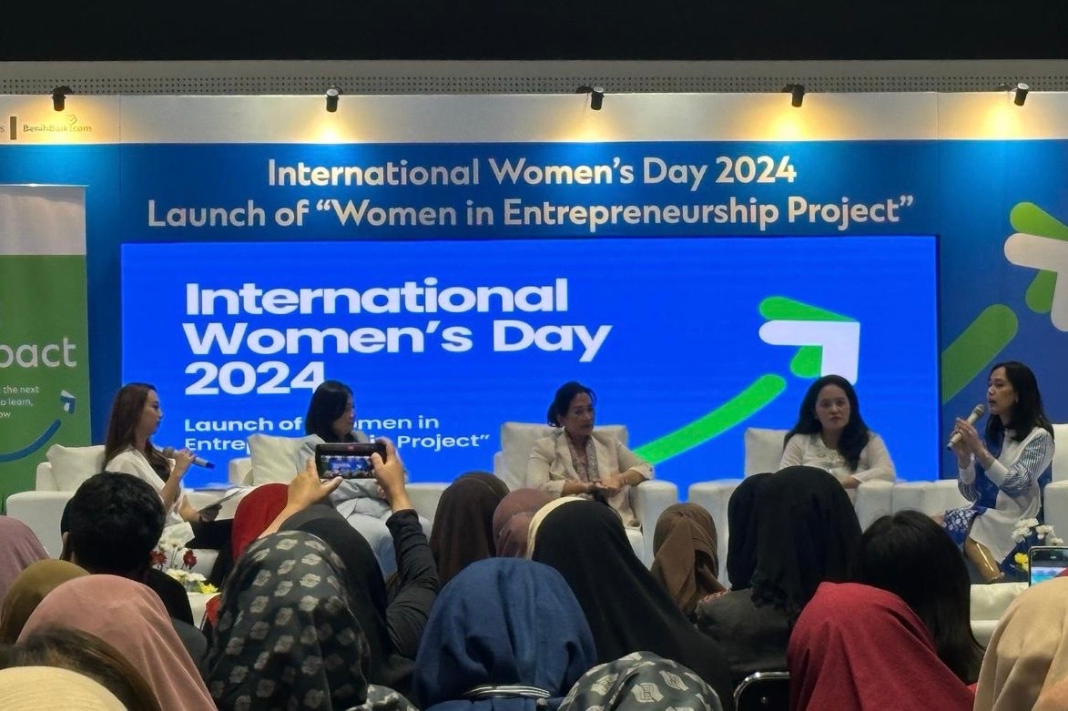 Tingkatkan Kapasitas UMKM Lewat Teknologi, Standard Chartered Luncurkan Women in Entrepreneurship di Hari Perempuan Internasional