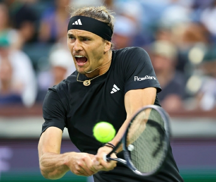 Indian Wells: Alexander Zverev Bikin Lawan Banting Raket 8 Kali di Lapangan