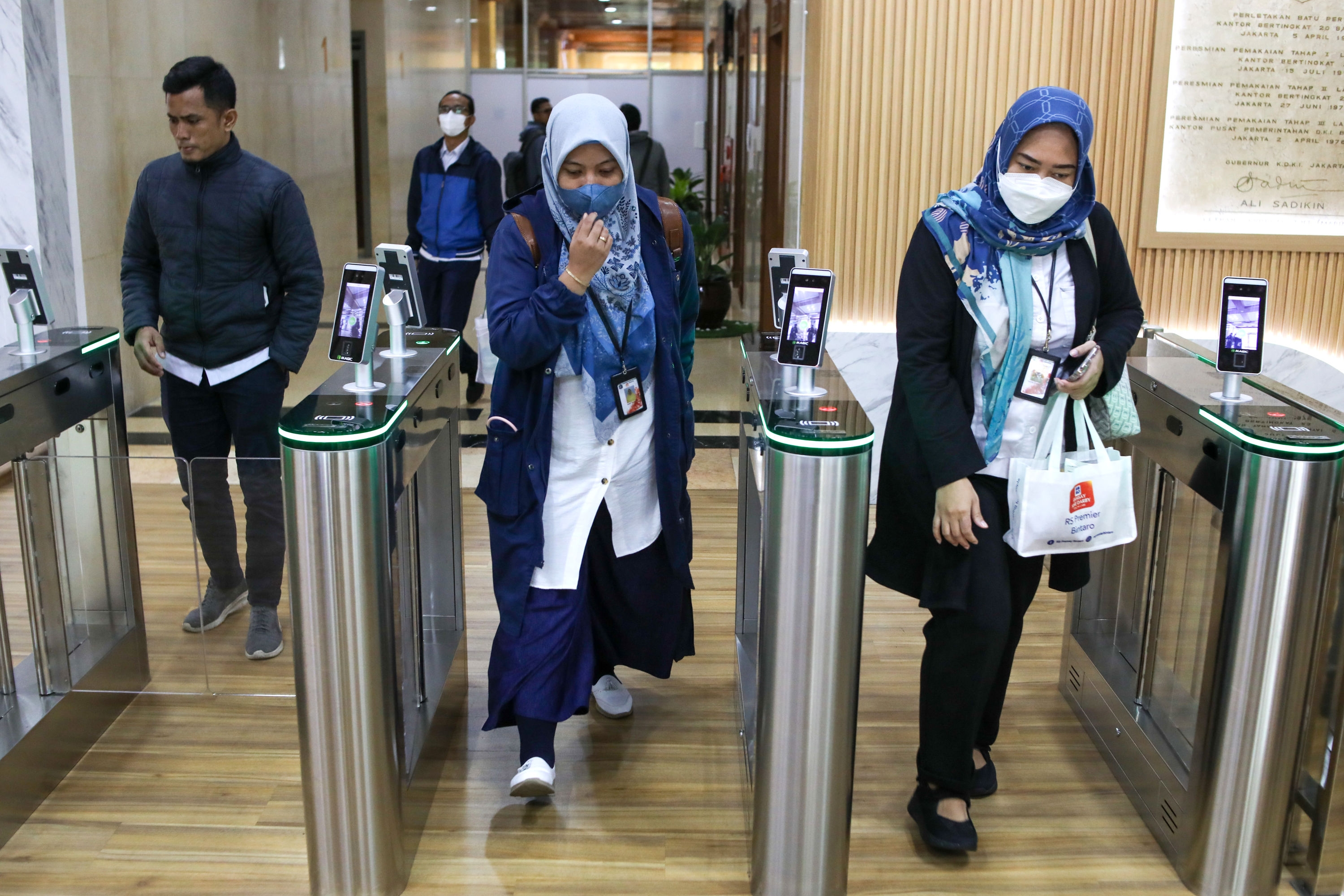 THR ASN 2024 Dibayarkan Penuh, Simak Tips Kelola Keuangan Agar Tak Boncos