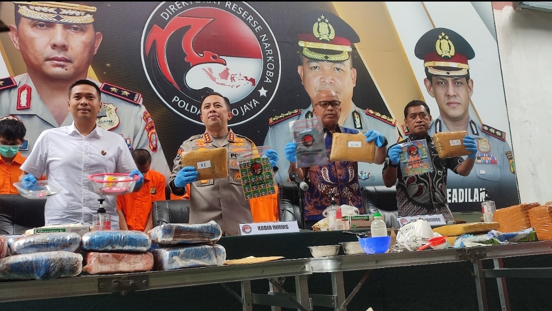 Polisi Tangkap Pengedar Narkoba Jenis LSD Impor dari Jerman, Dikemas Gambar Kartun