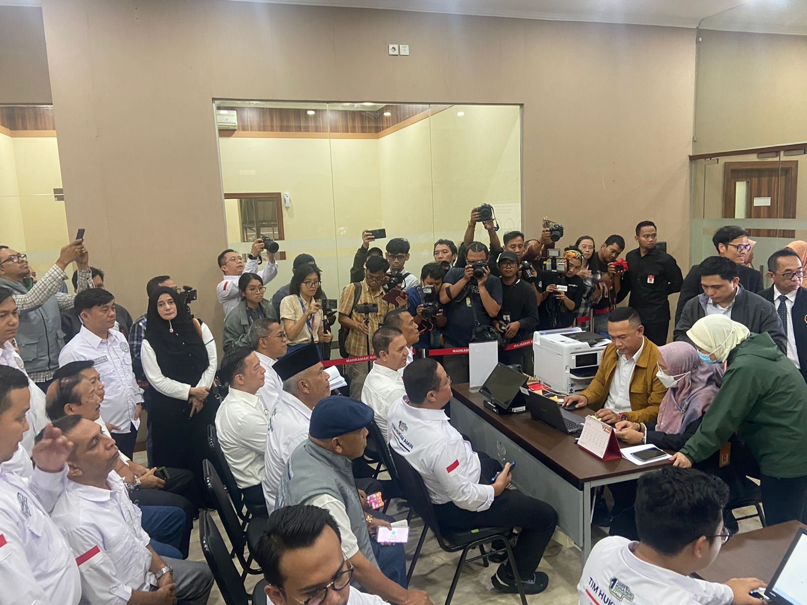 PHPU Pilpres 2024 Sudah Didaftarkan Timnas AMIN ke MK