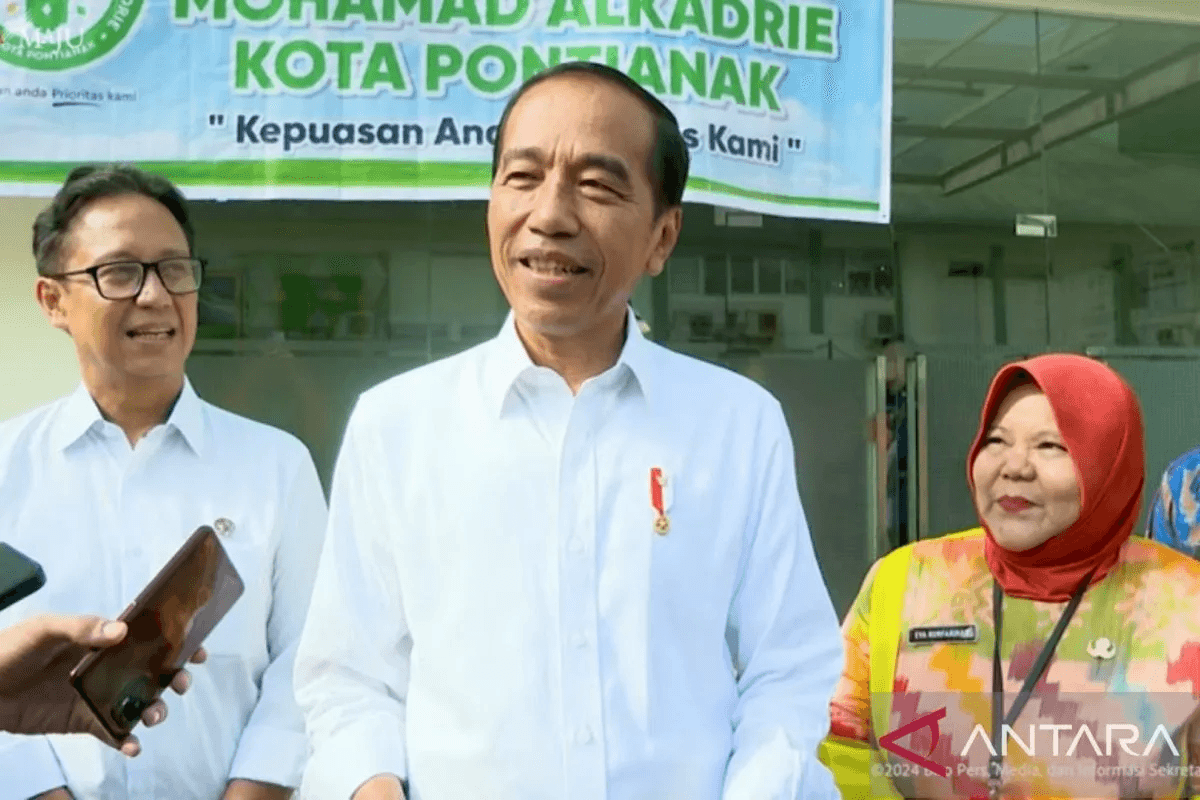 Diisukan Jadi Ketum Golkar, Jokowi: Saya Sementara Ini Ketua Indonesia Saja