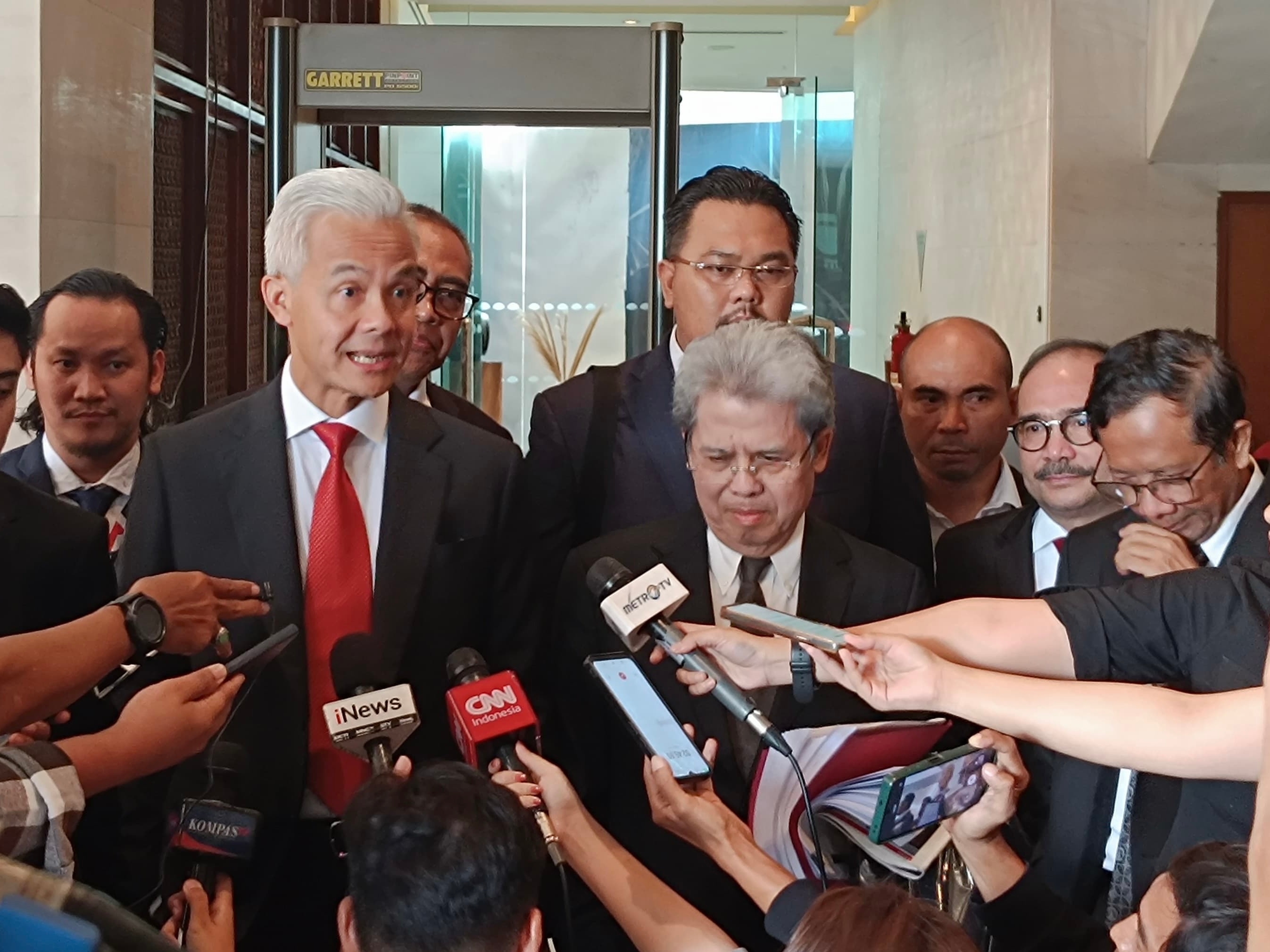 Berkas Sudah Cukup, Ganjar-Mahfud Siap Hadapi Sidang Sengketa Pemilu 2024 di MK