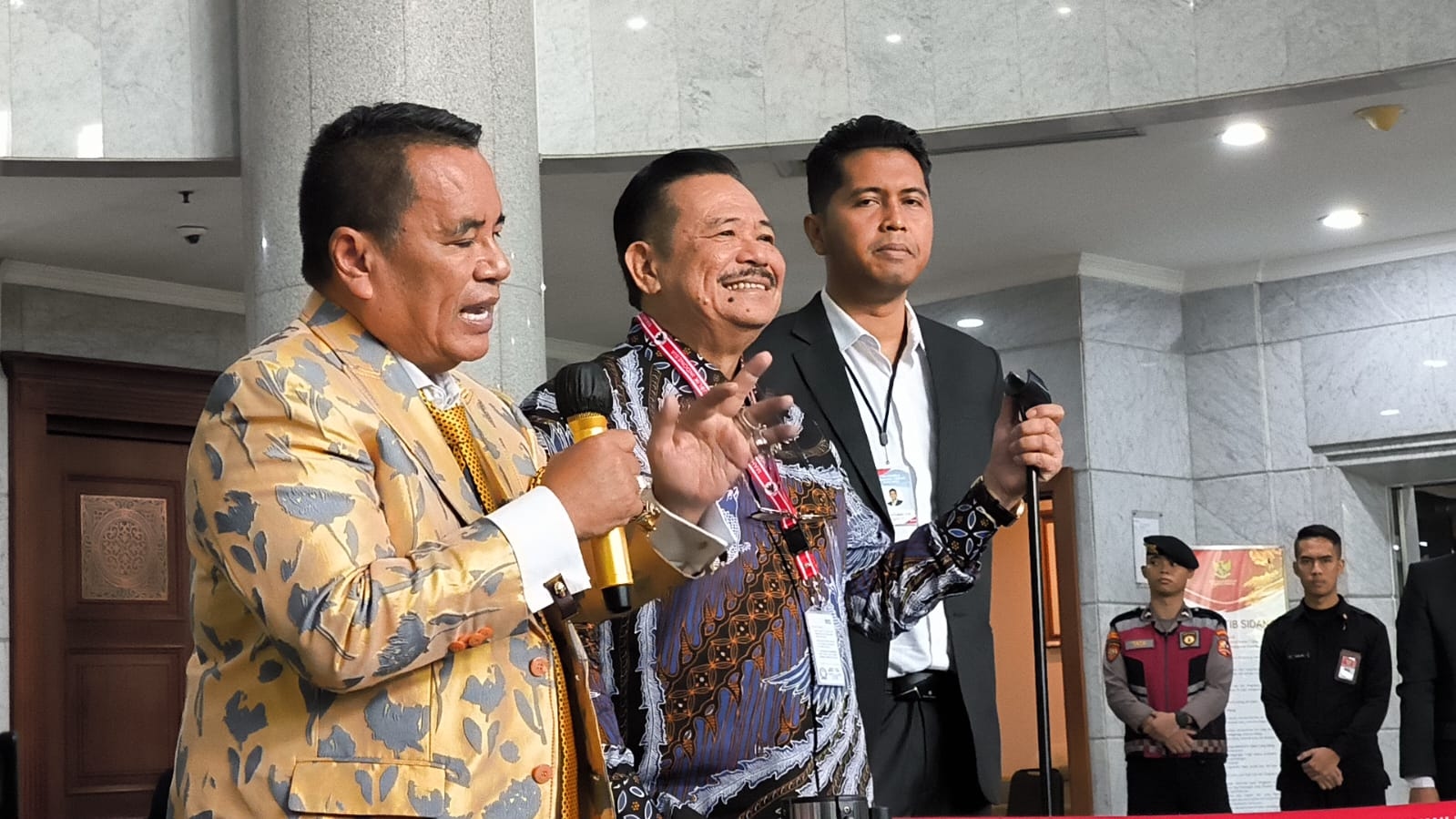 4 Menteri Hadir di MK, Hotman Paris: Fitnah Soal Bansos Makin Terbukti Cuma Pepesan Kosong