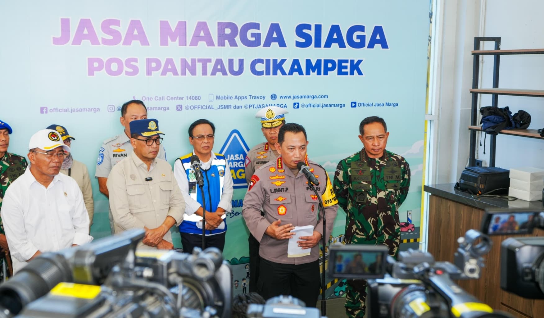 Kapolri Klaim Pengamanan Mudik dan Arus Balik Berjalan Baik Meski Jumlah Pemudik Meningkat