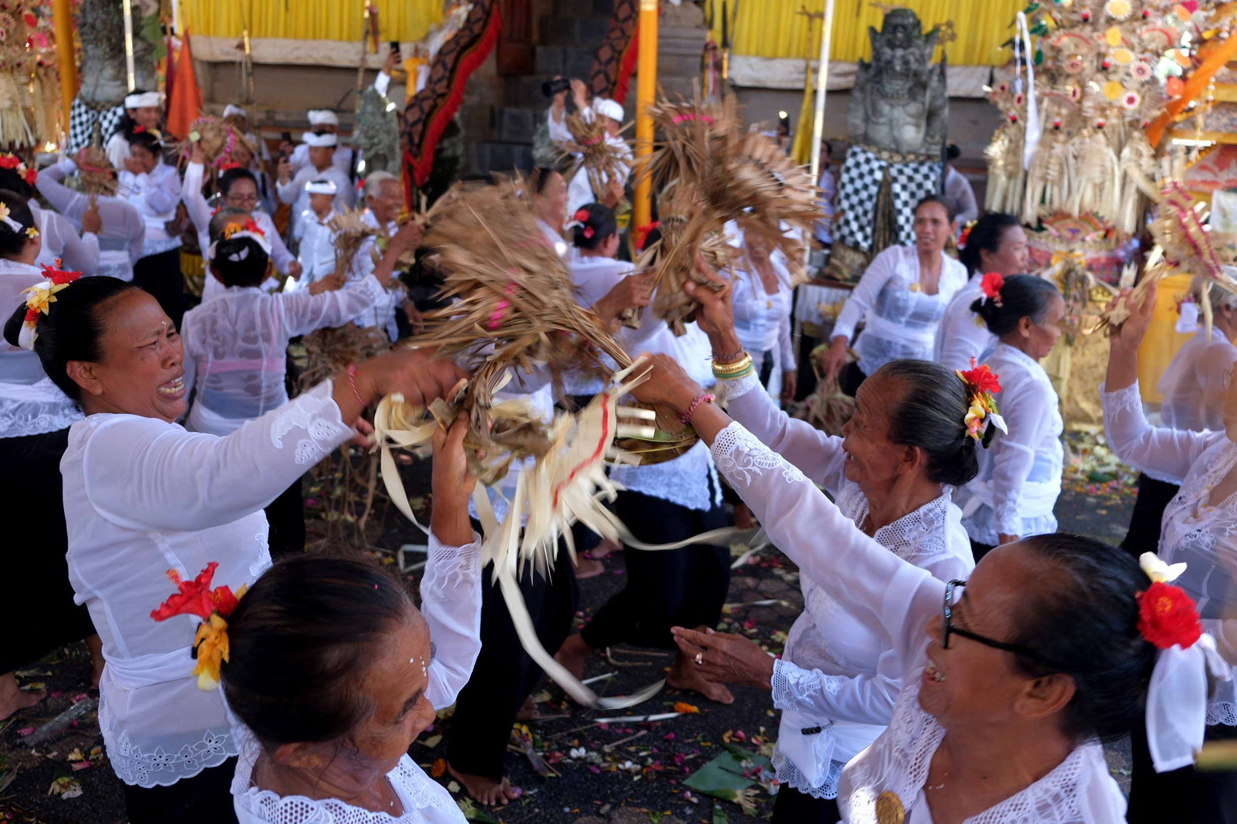 Sebutkan dan Jelaskan Prinsip-prinsip Umum Masyarakat Beradab dan Sejahtera!