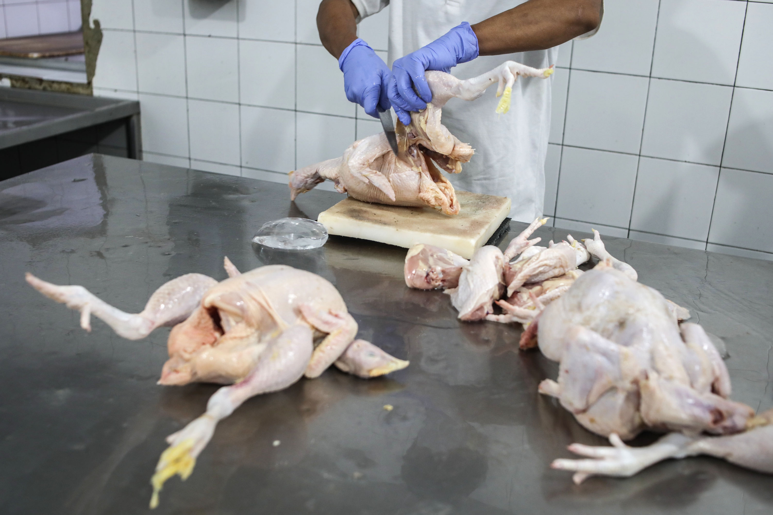 Bagaimana Cara Menghindari Makanan dan Minuman Haram?