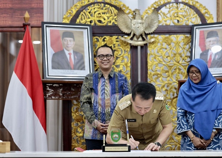 Tingkatkan Layanan Kesehatan, Agus Fatoni Teken MoU Jejaring Pengampuan Layanan Prioritas Rumah Sakit