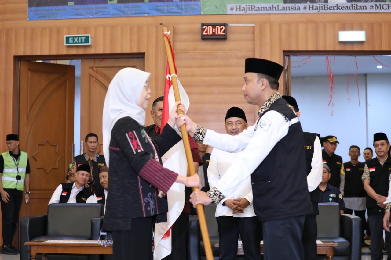 Pemprov DKI Lepas Jemaah Haji Kloter Pertama, 388 Orang Berangkat ke Tanah Suci