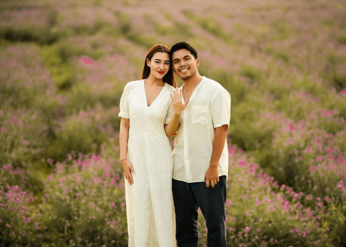 5 Potret Bahagia Momen Thariq Halilintar Lamar Aaliyah Massaid