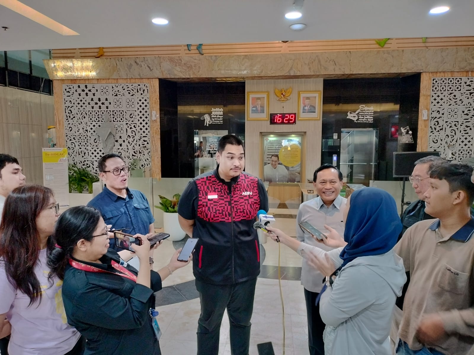 PBVSI Jumpa Menpora, Bahas Target Lolos Indonesia ke Piala Dunia Bola Voli Putra U-21 2025