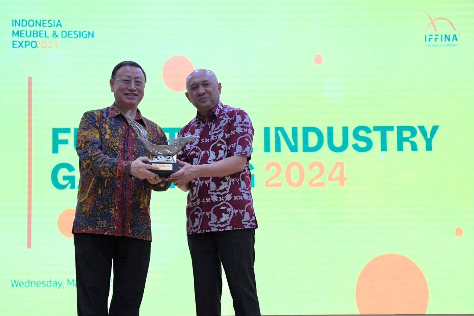 Ekspor Furnitur RI Terus Nanjak, Menteri Teten: Momentum Positif Berdayakan UMKM