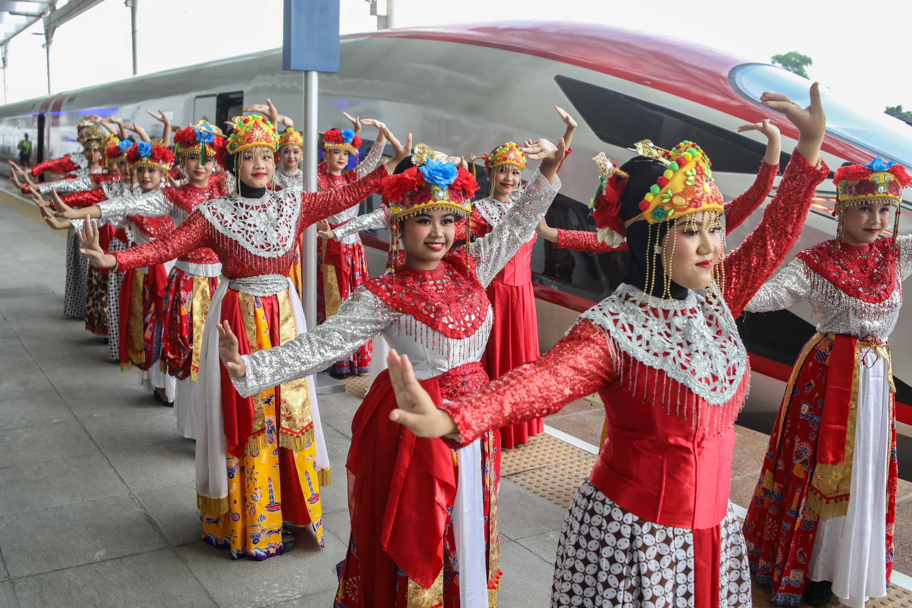 Apa Saja Karakter atau Ciri-ciri Kehidupan Masyarakat yang Sesuai dengan Nilai-Nilai Pancasila?