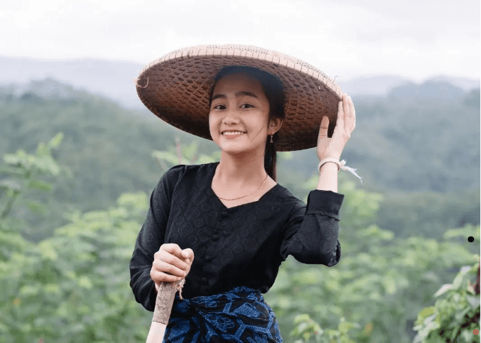 Profil Rumsyah Baduy, TikTokers Cantik yang Dihujat Netizen Usai Konten Bareng Monti Sibolang