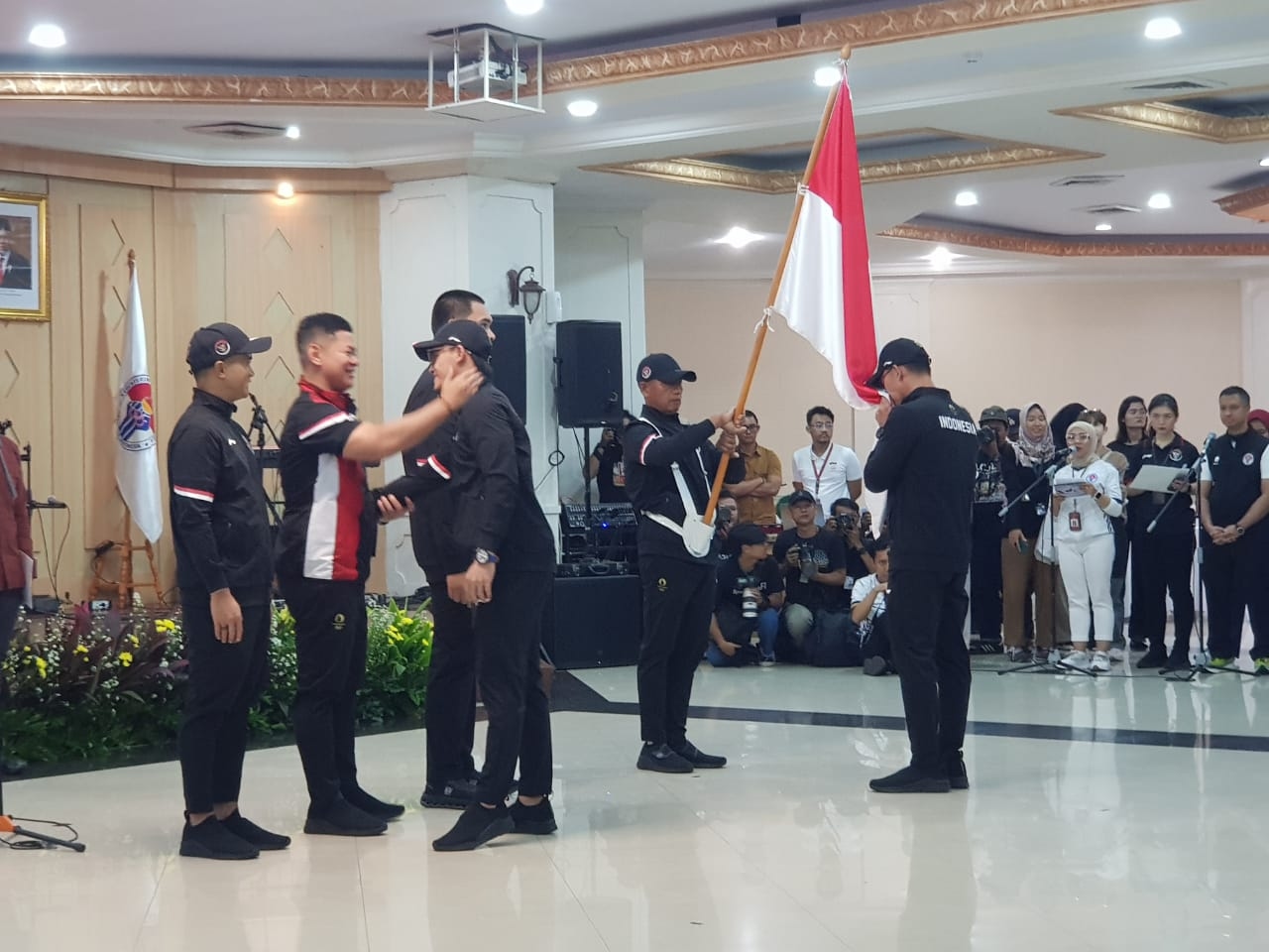 Olimpiade Paris: Resmi Dikukuhkan Menpora, 29 Atlet Segera Dilepas Presiden di Istana Negara