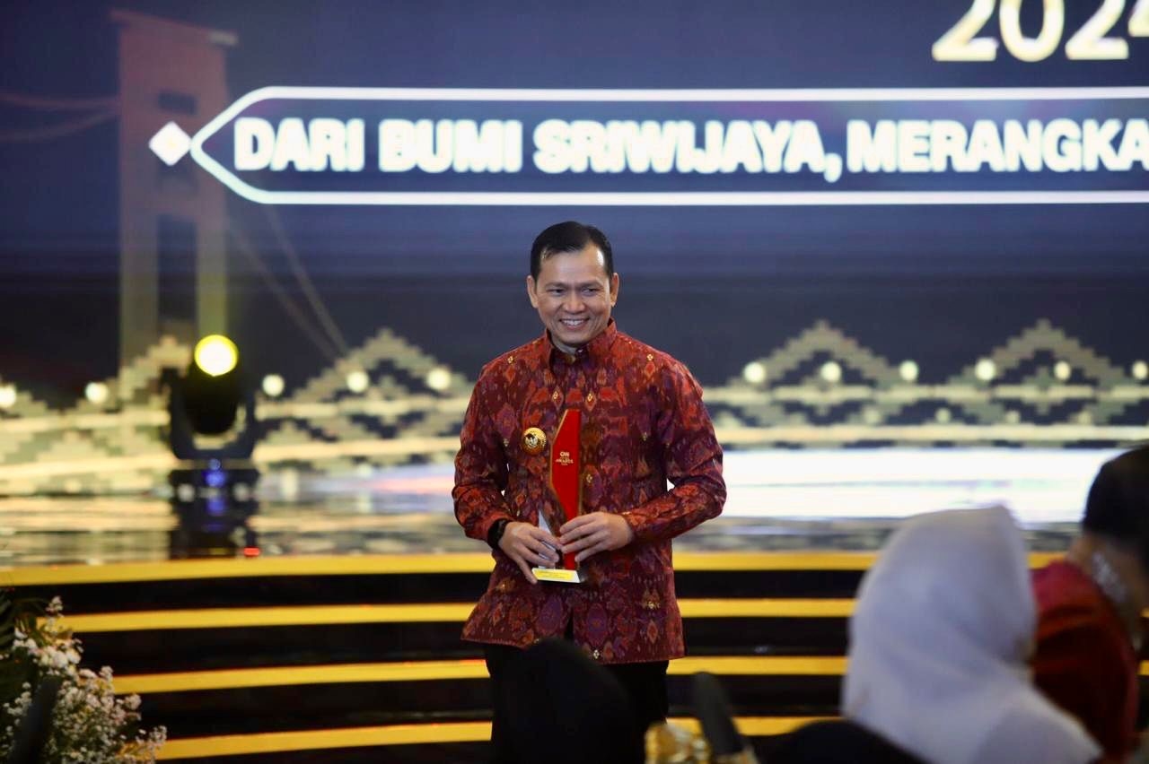 Pemprov Sumsel Borong Dua Penghargaan Sekaligus di Ajang CNN Indonesia Awards 2024