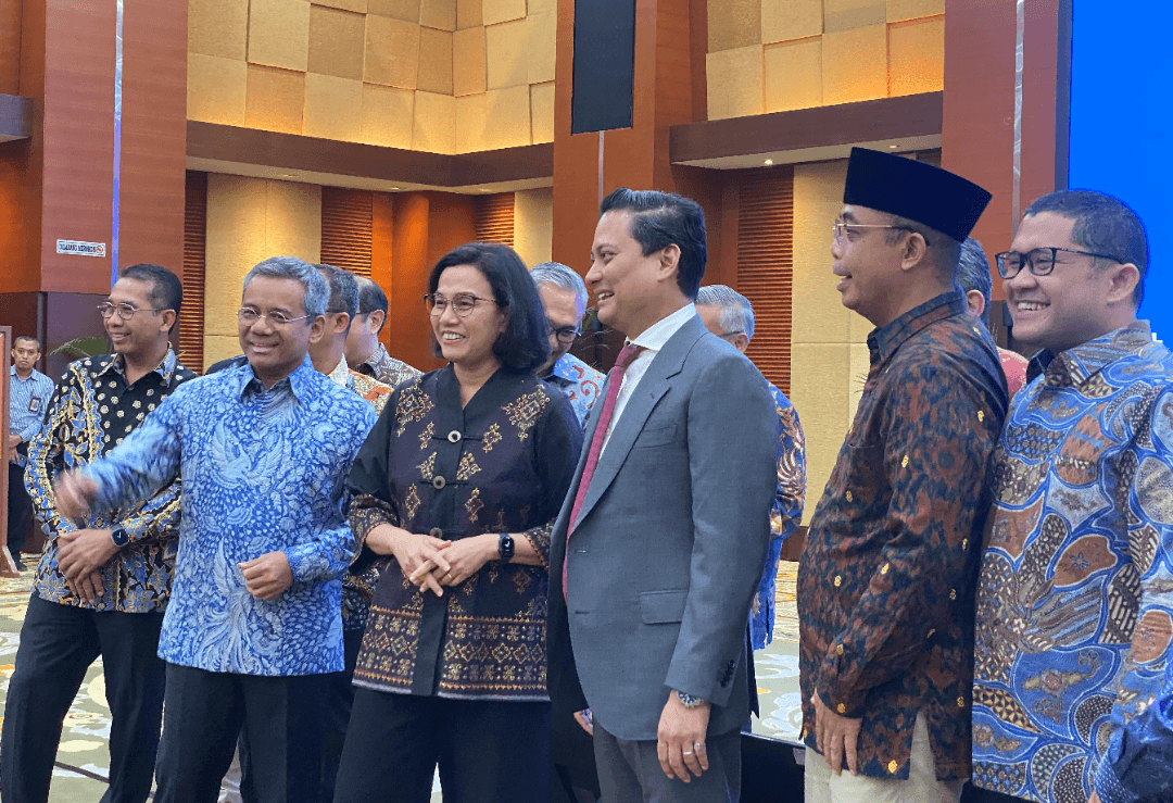 Jokowi Lantik Wamenkeu Thomas Djiwando, Sri Mulyani: Selamat Bergabung