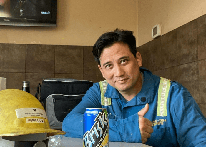 Bikin Syok! Ternyata Segini Perkiraan Gaji Tengku Firmansyah yang Jadi Tukang Besi di Kanada