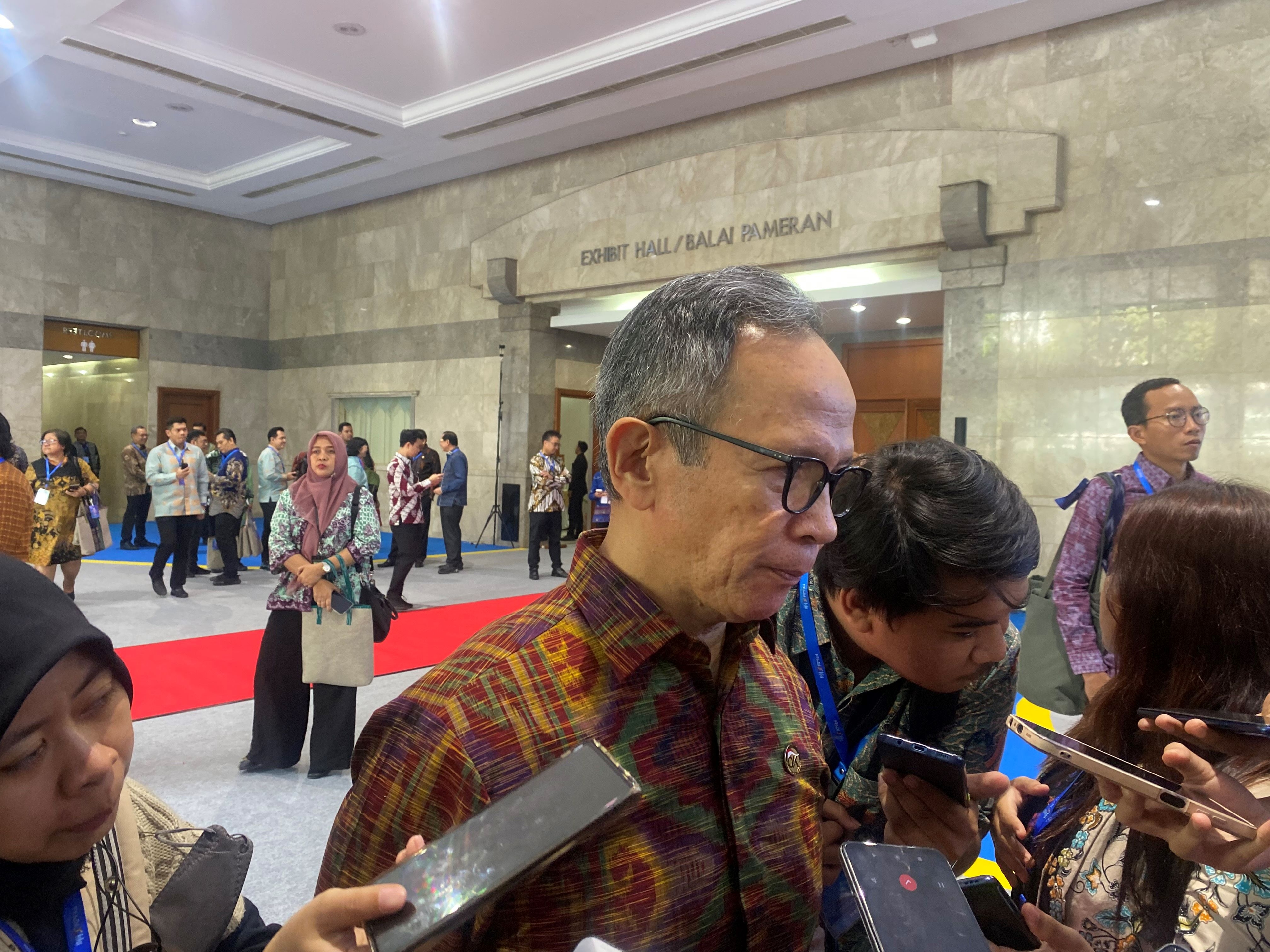Tak Perlu Aturan Baru, OJK Siap Perpanjang Restrukturisasi KUR