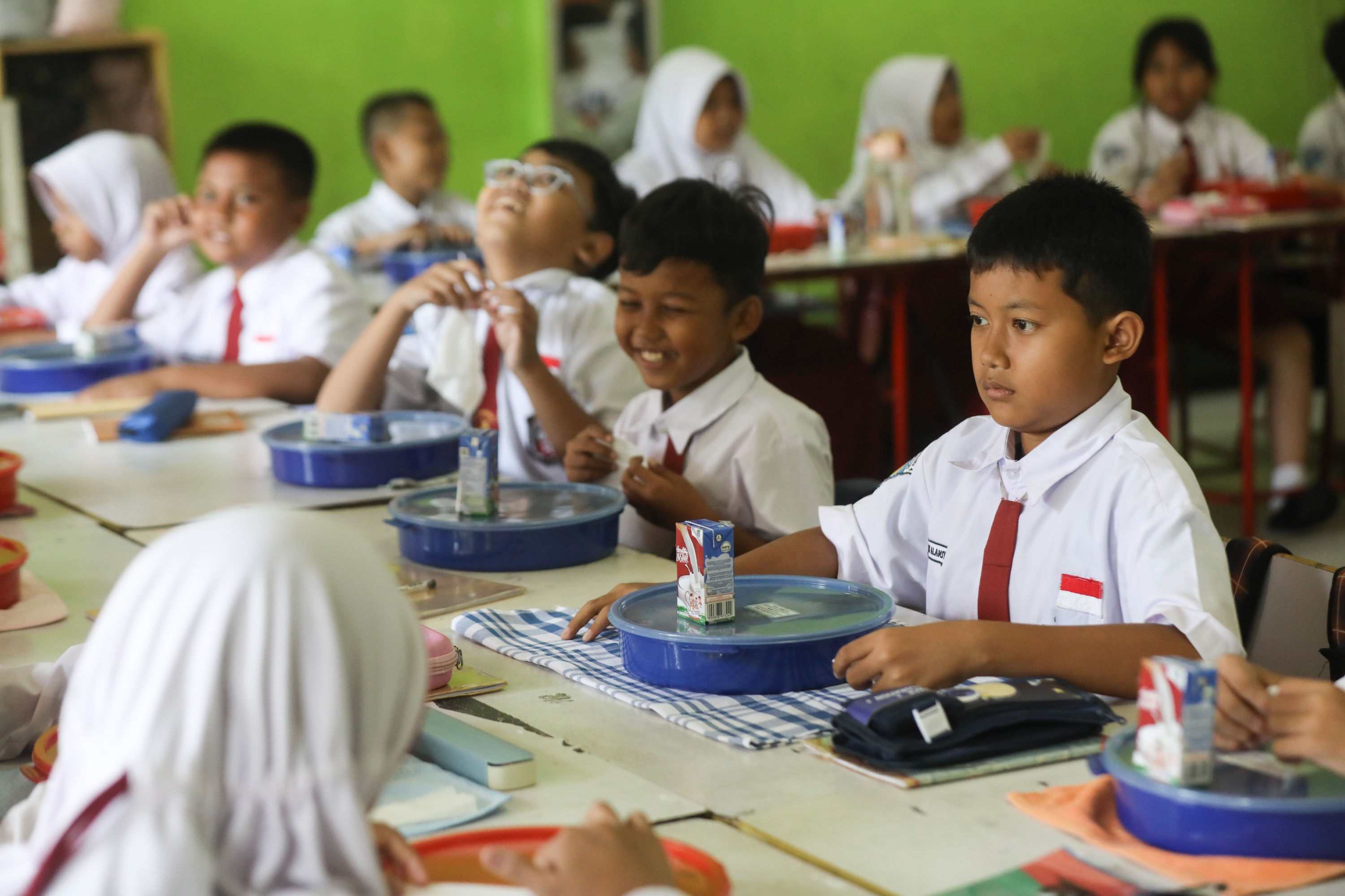 36 Sekolah di Tangerang Jadi Lokasi Uji Coba Makan Bergizi Gratis, Gibran Pantau Langsung