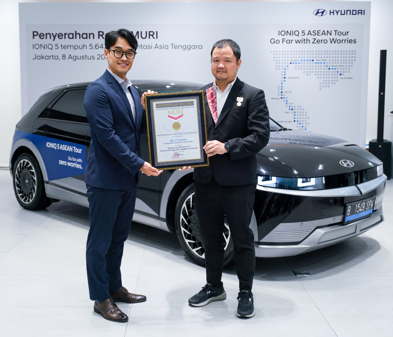 Hyundai Asia Pacific Dapat Rekor MURI untuk Kendaraan Listrik dengan Perjalanan Terjauh