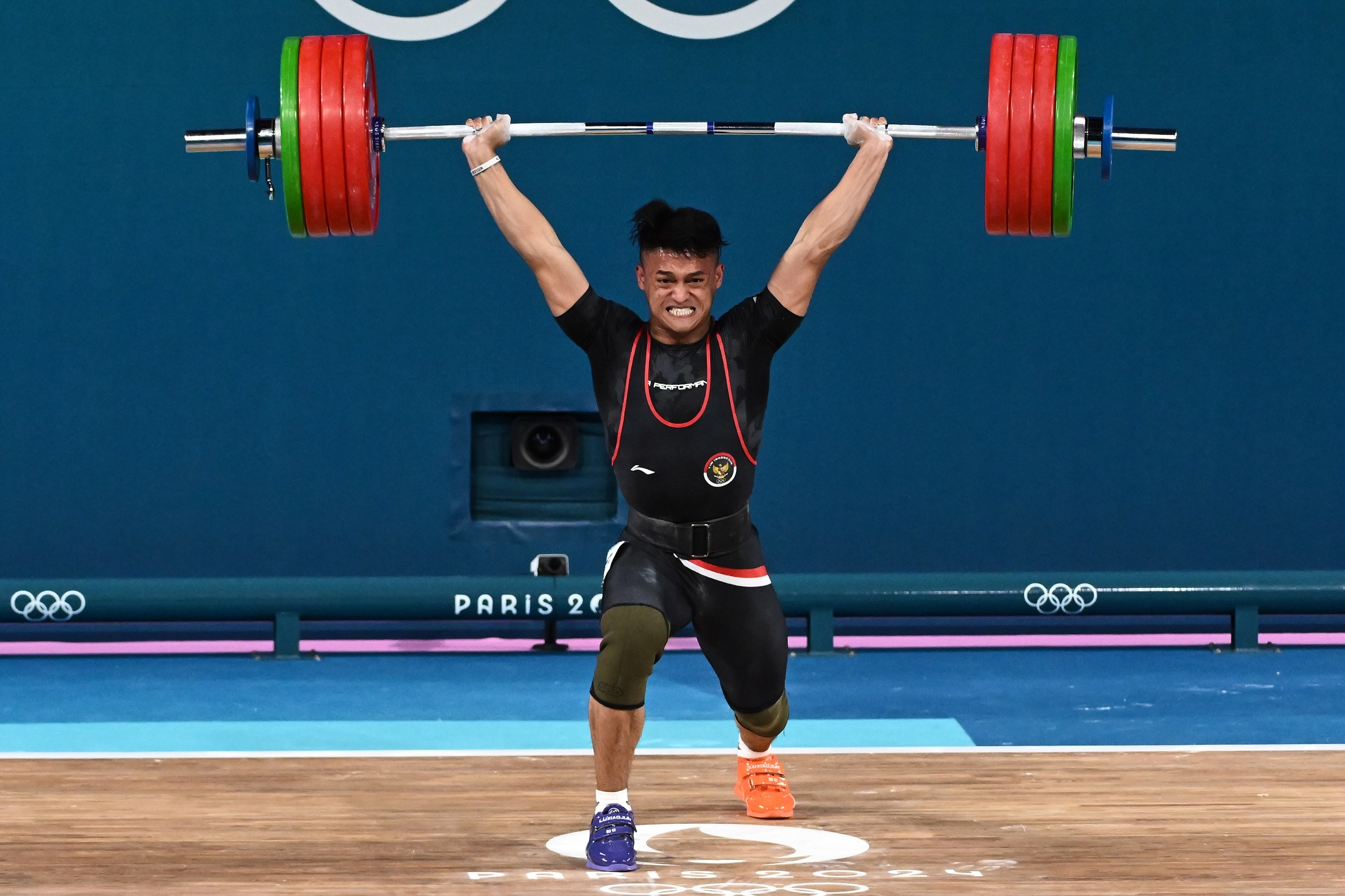 Olimpiade Paris: Raih Emas, Rizky Juniansyah sempat 'Deg-Degan' Tertinggal di Snatch