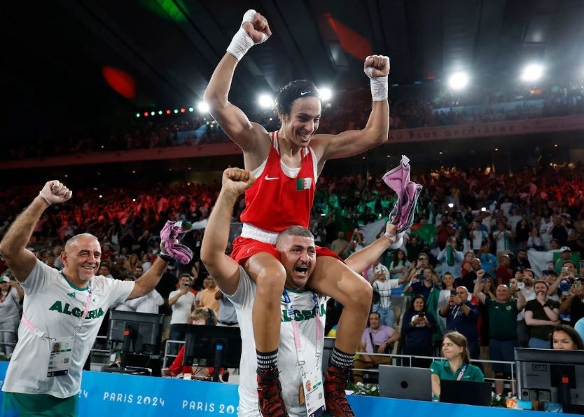 Olimpiade Paris: Imane Khelif Jawab Kontroversi Gender dengan Emas, Tegaskan Kewanitaannya