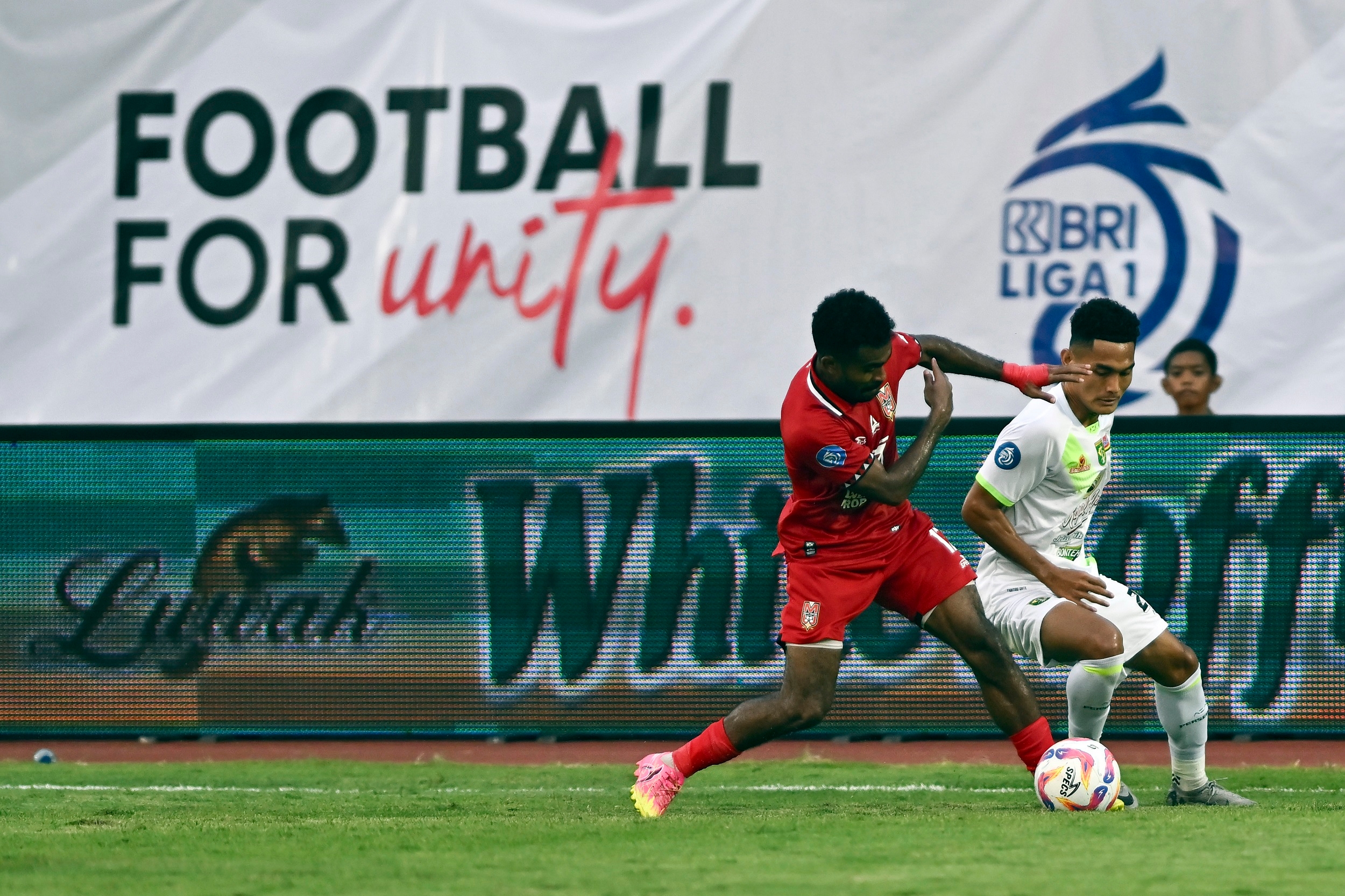 Malut United Tanpa Gol Lawan Persebaya Surabaya, PSBS Biak Takluk Jamu PSM Makassar