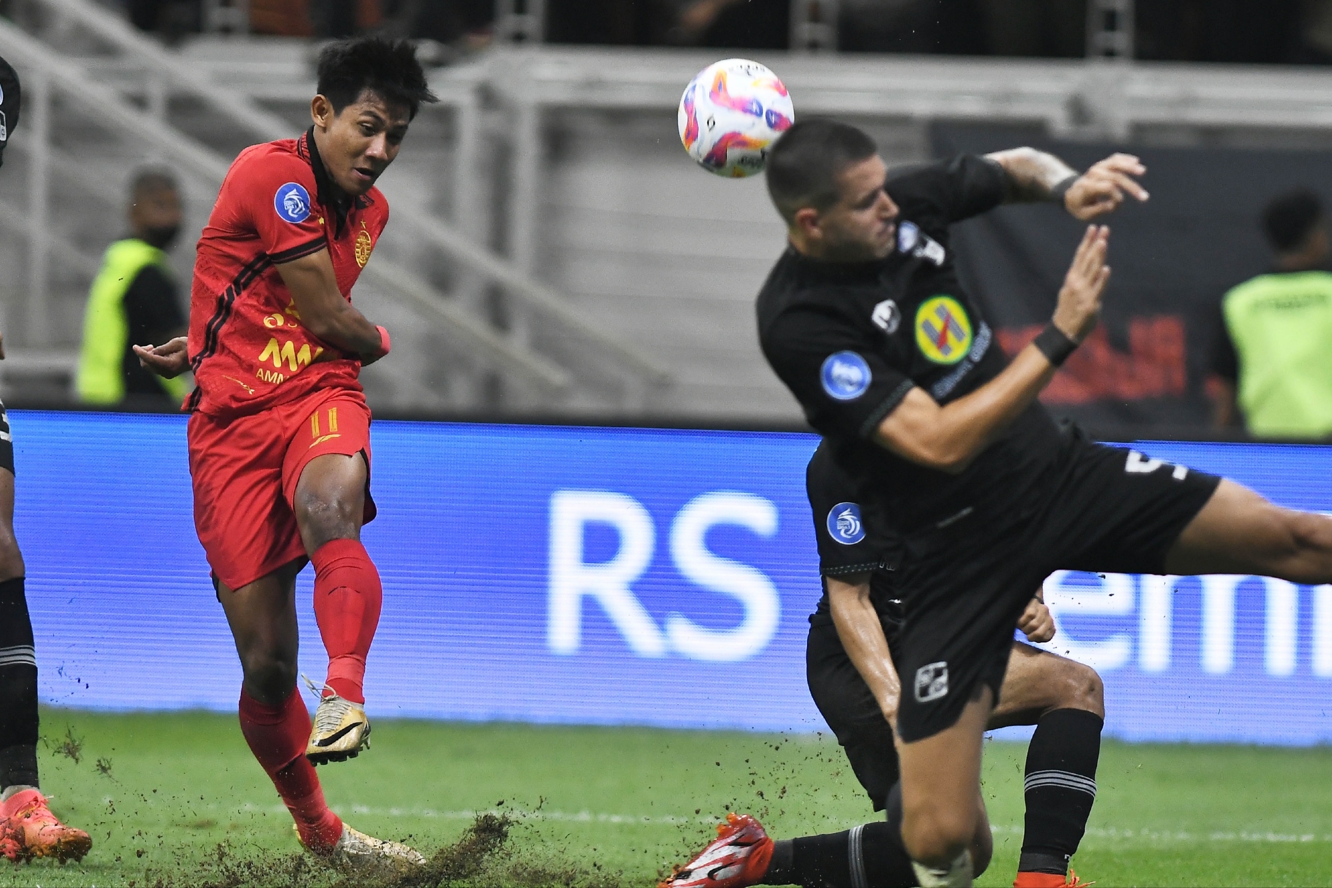 Meski Bersyukur Persija Jakarta Punya Kandang, Carlos Pena Akui JIS Panas dan Lembab