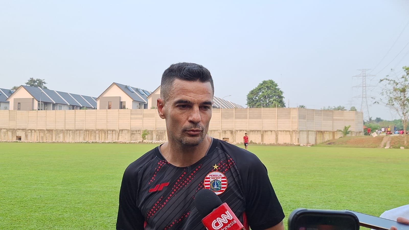 Carlos Pena Ingin Keberanian Pemain Persija Jakarta Dirasakan Jakmania Saat Jamu Persis Solo
