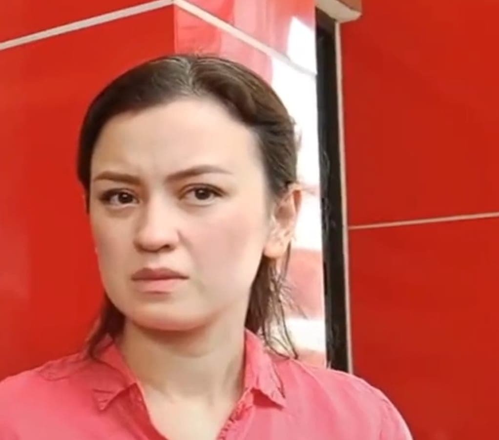 Tamara Bleszynski Komentari Potret Anaknya Tunggu Angkot, Kimberly Ryder Bilang Gini...