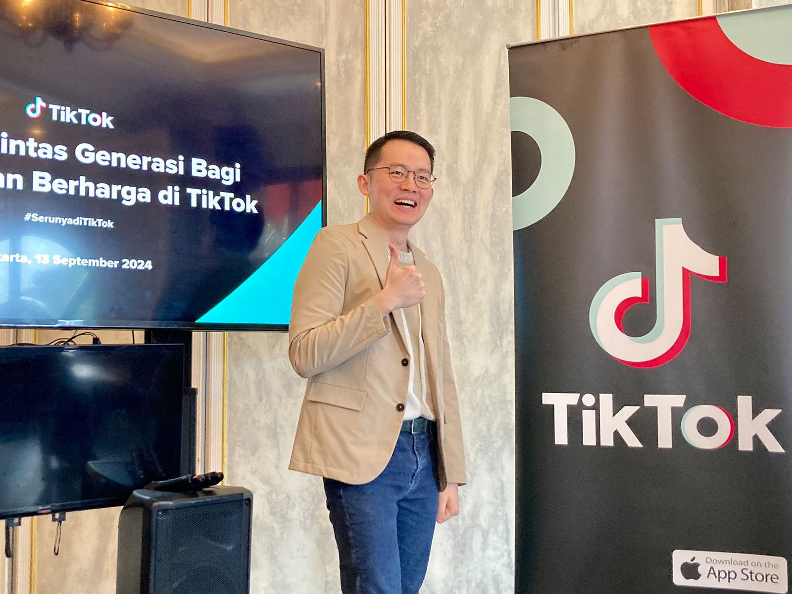 Tjokro Wimantara, Kreator Konten Bisnis Sukses di TikTok yang Raih Penghargaan