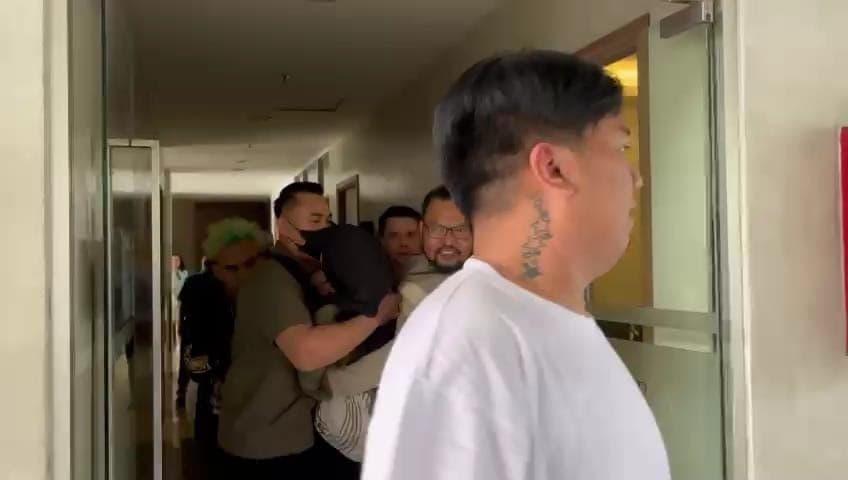 Nikita Mirzani Berhasil Bawa Lolly Keluar dari Apartemennya