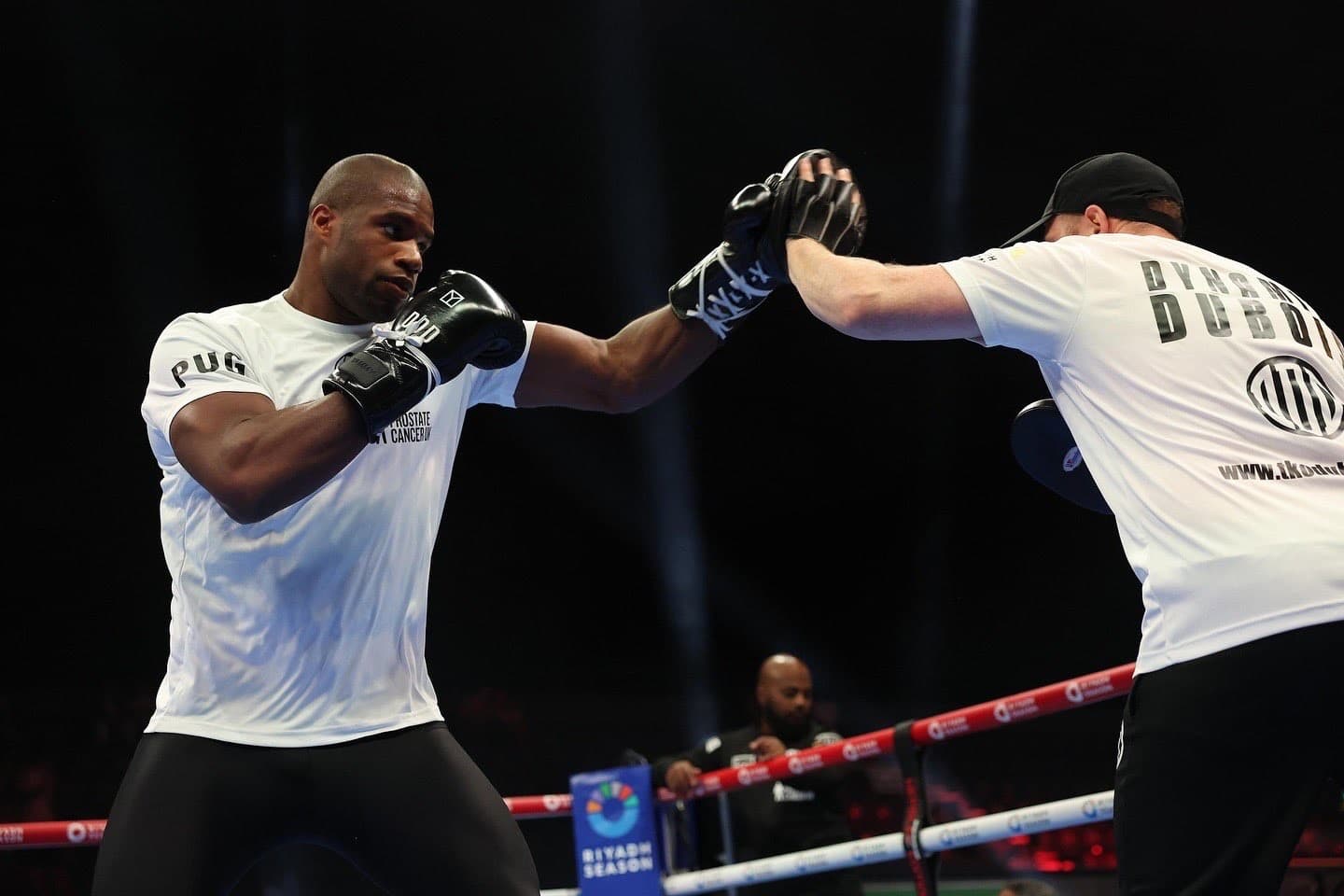 Sambil Tunggu Pemenang Usyk-Fury, Daniel Dubois 'Pemanasan' Lawan Joseph Parker Desember Nanti