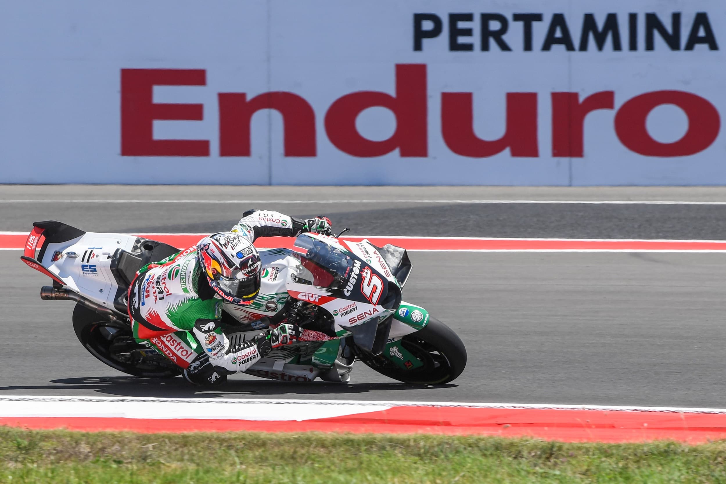 MotoGP Indonesia: Johann Zarco Pembalap Honda Pertama yang Tembus 10 Besar di Musim 2024