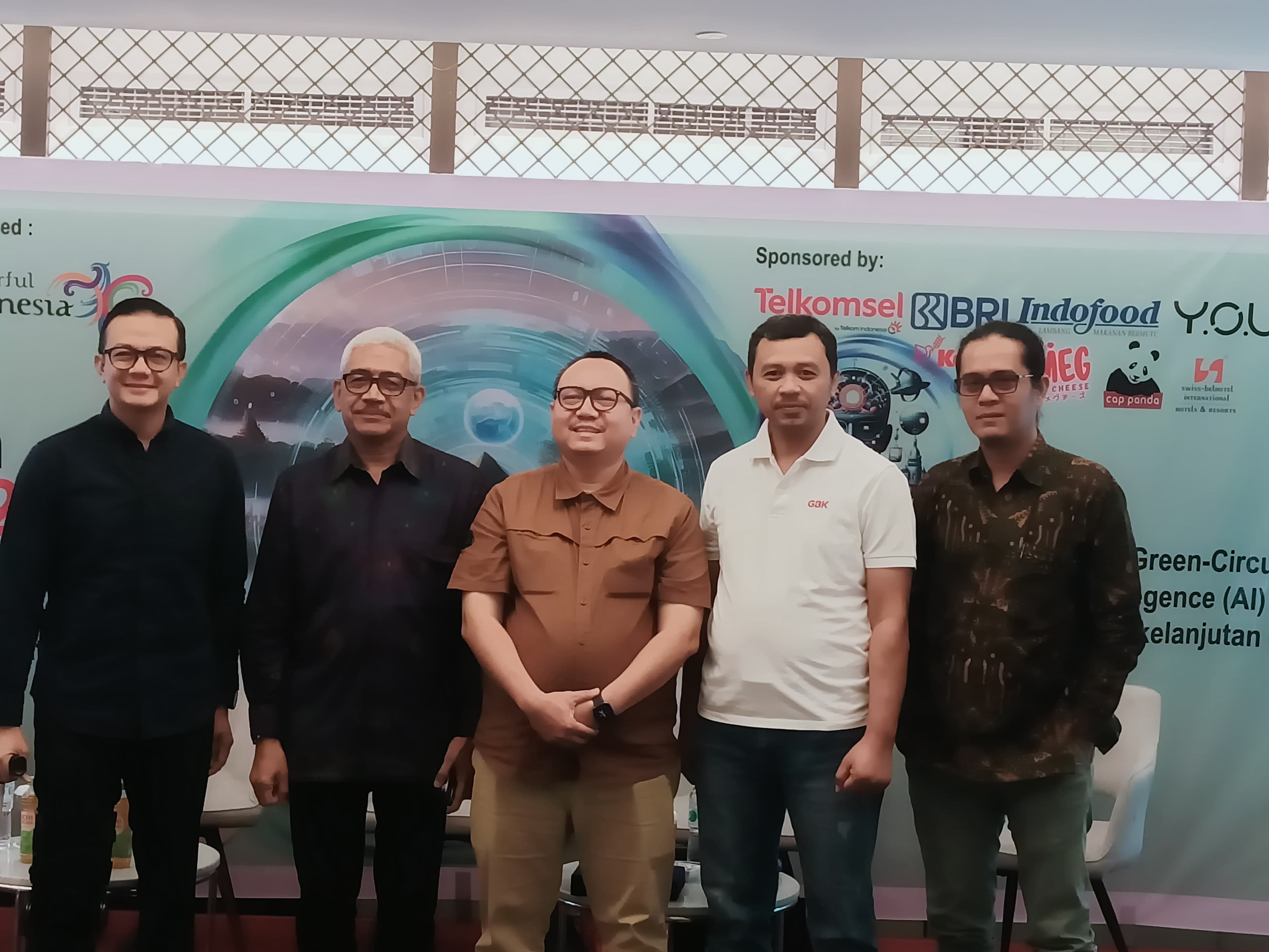 Buka ITO 2025, Menparekraf Dorong Kolaborasi Pentahelix untuk Kembangkan Pariwisata Berkualitas dan Berkelanjutan