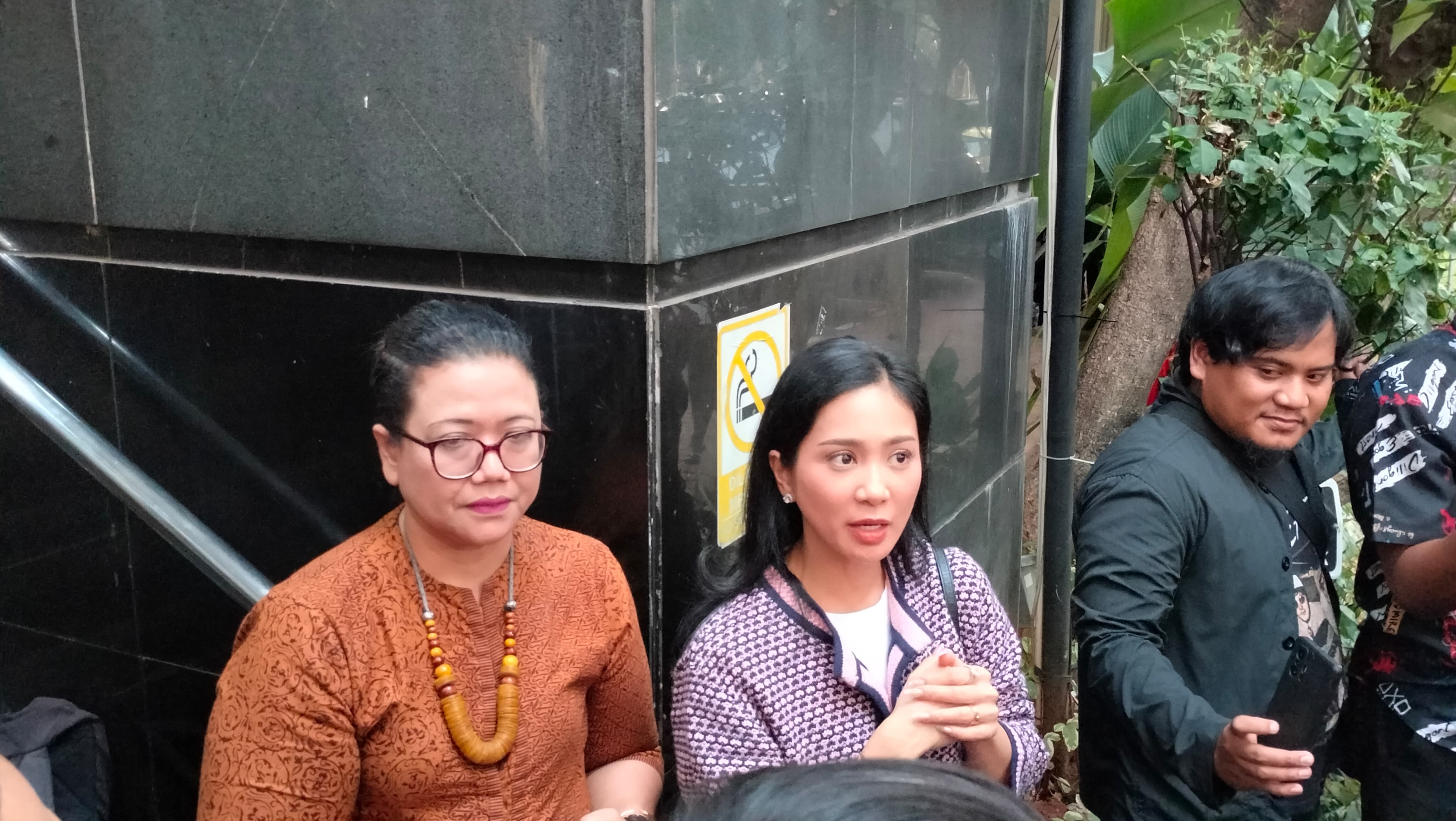 Bunga Zainal Kecewa Pelaku Investasi Bodong Divonis 2 Tahun Penjara