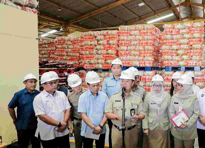 Tinjau Food Station, Pj Gubernur Jakarta Jamin Harga Pangan Stabil Saat Pilkada dan Nataru