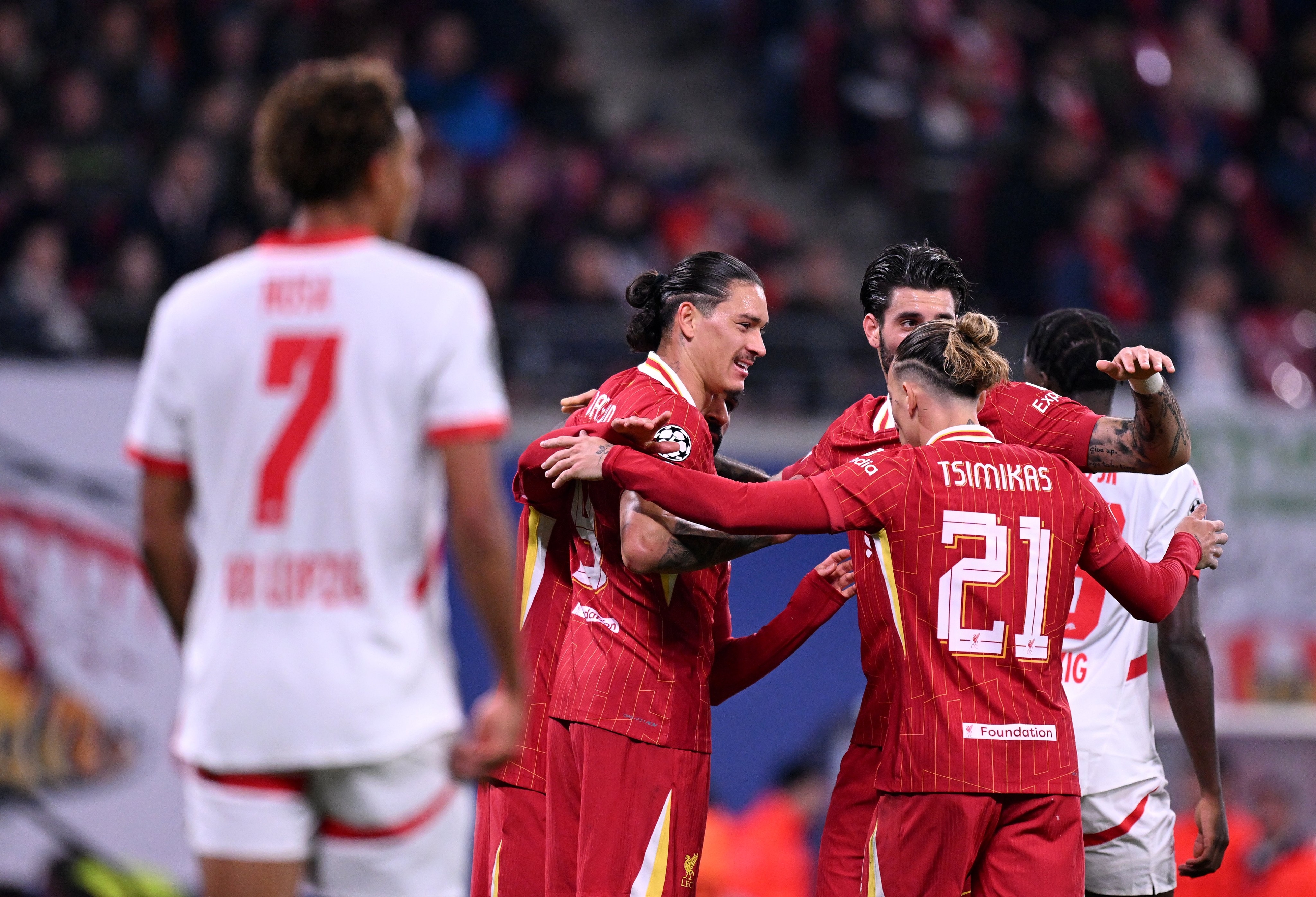 Hasil dan Klasemen Liga Champions: Liverpool Tempel Villa di Puncak, Barcelona Jinakkan Munchen