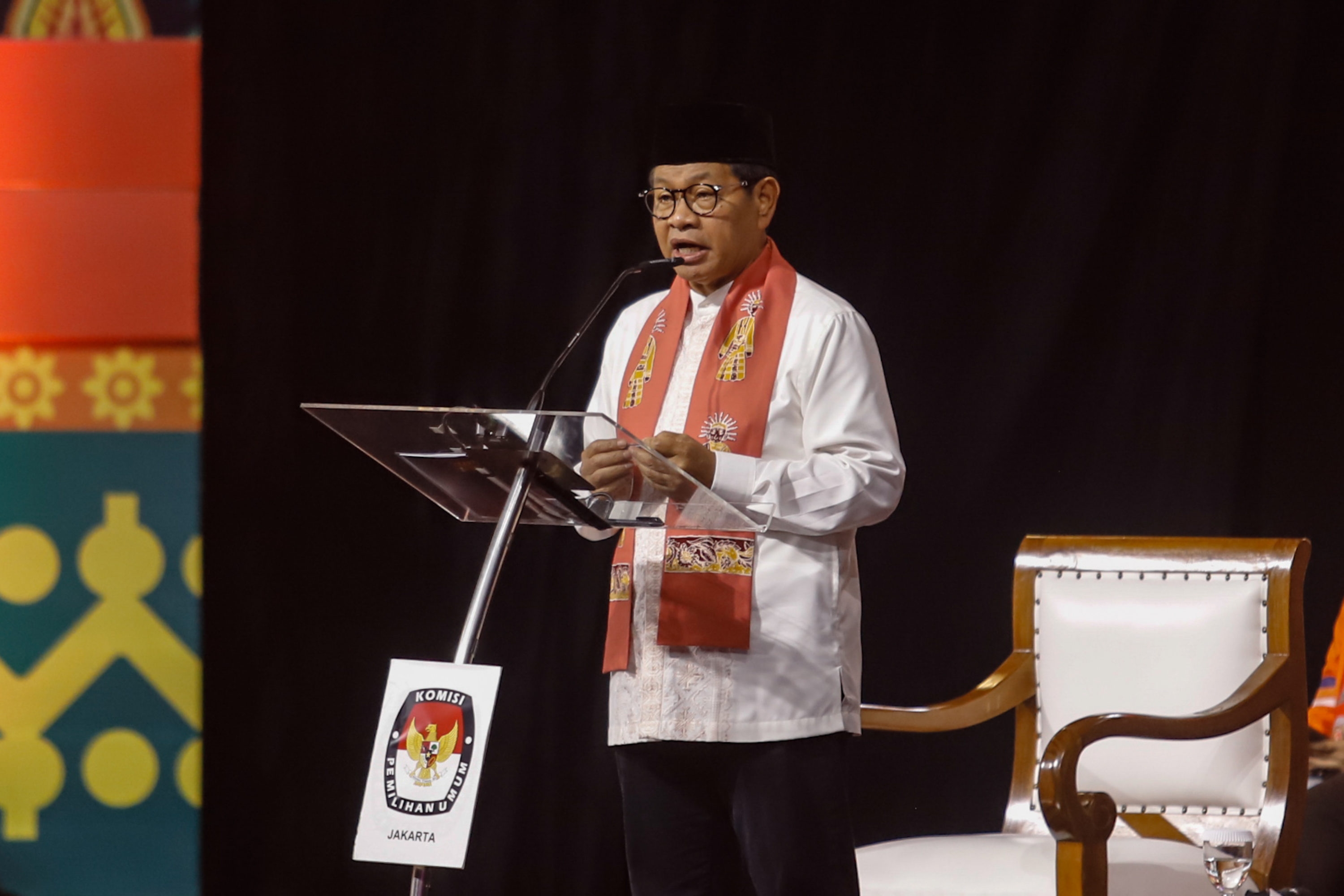 Pramono Anung Ogah Komentari Pertemuan Paslon Lain dengan Sejumlah Tokoh
