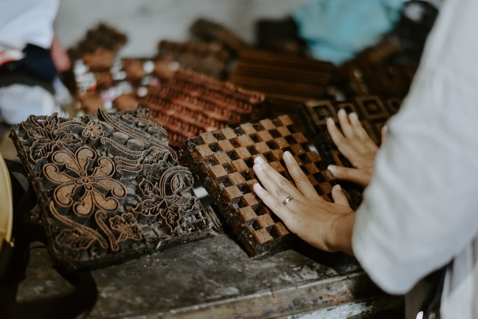 Berdayakan Difabel, Brand Batik Tradisional Asal Bandung Sukses Berjualan Lewat Shopee Live