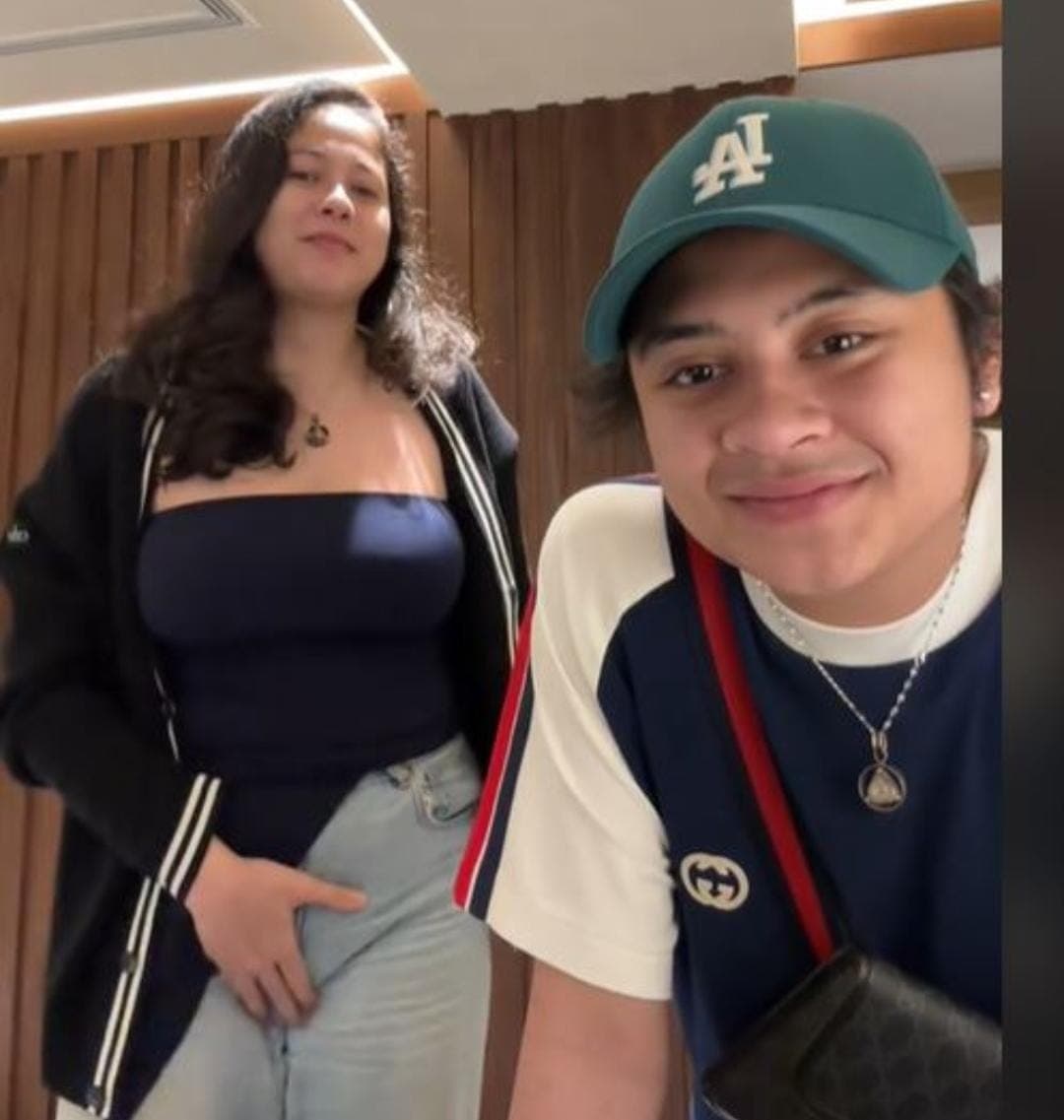 Sitha Marino Ikut Tren Garuk-garuk Area Sensitif, Netizen: Memalukan