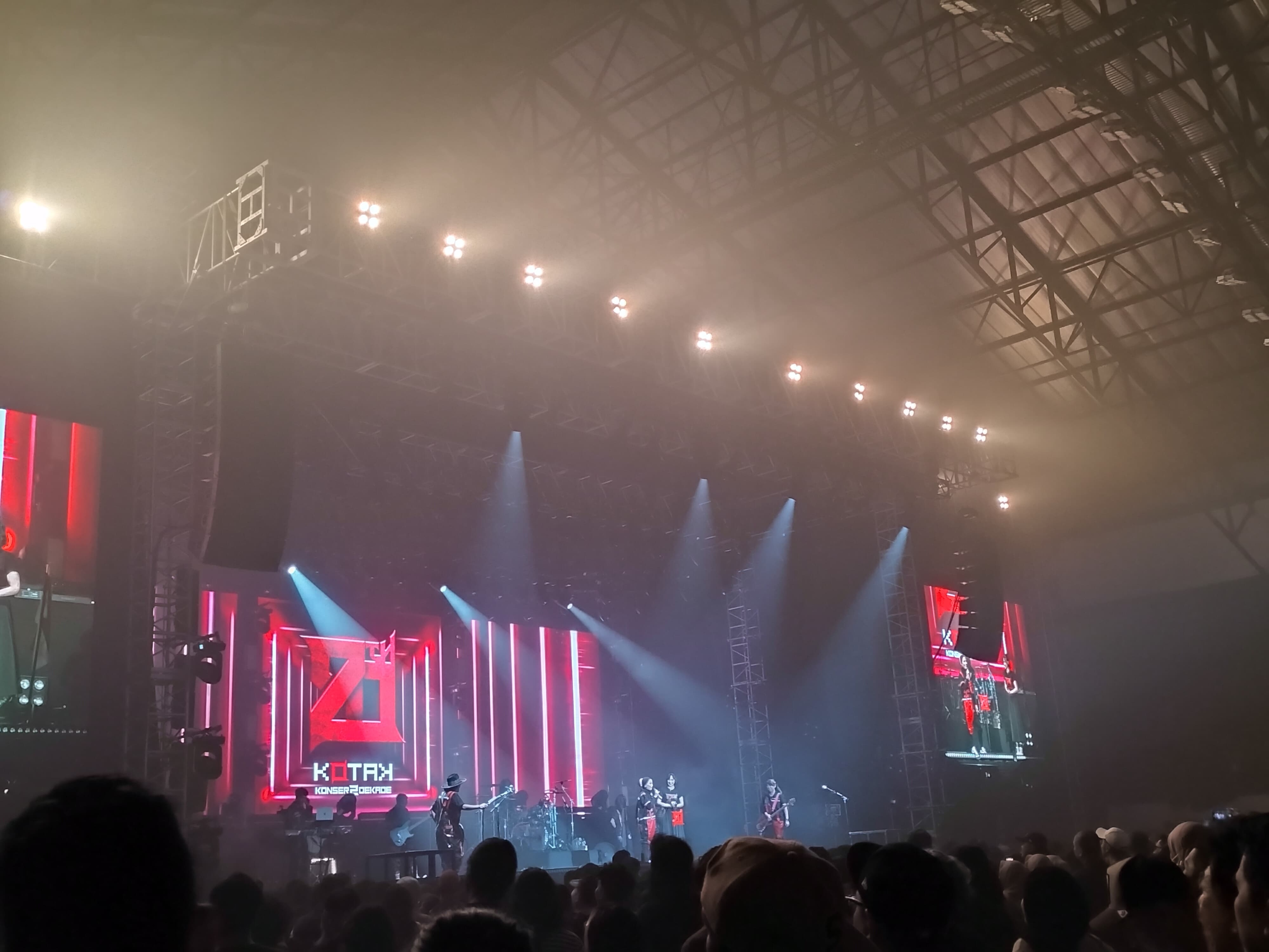 Ada Shin Tae Yong, Aksi Megah dan Momen Istimewa di Konser 20 Tahun Kotak