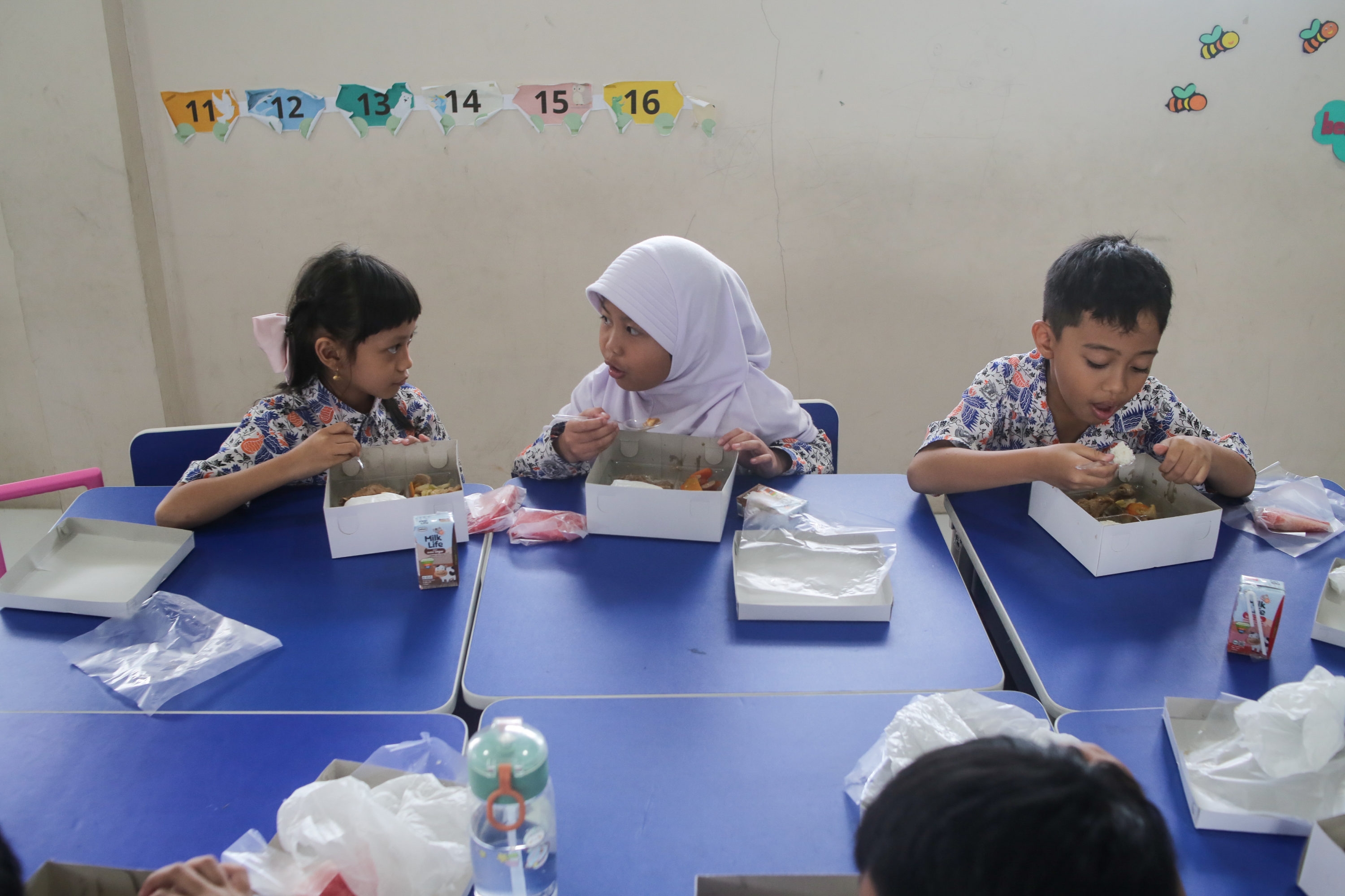 Program Makan Bergizi Gratis Dimulai, Pesantren dan Madrasah Jangan Sampai Terlewat