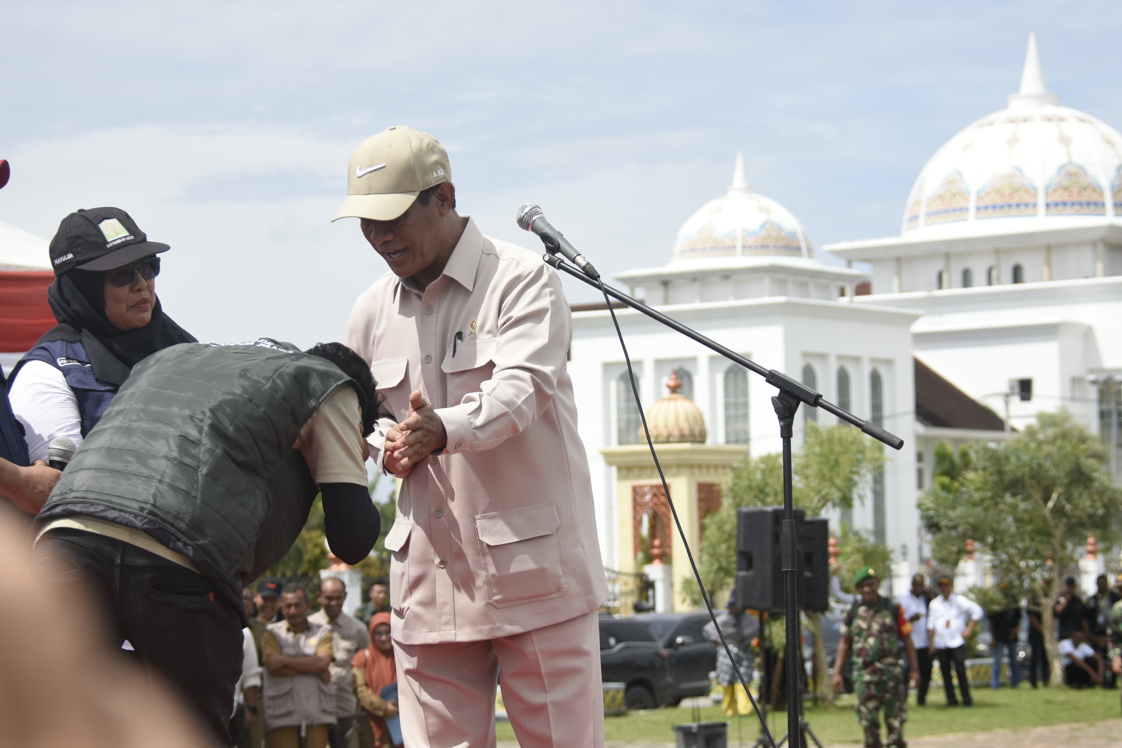 Petani Muda Aceh Raup Penghasilan Besar dari Pertanian Modern
