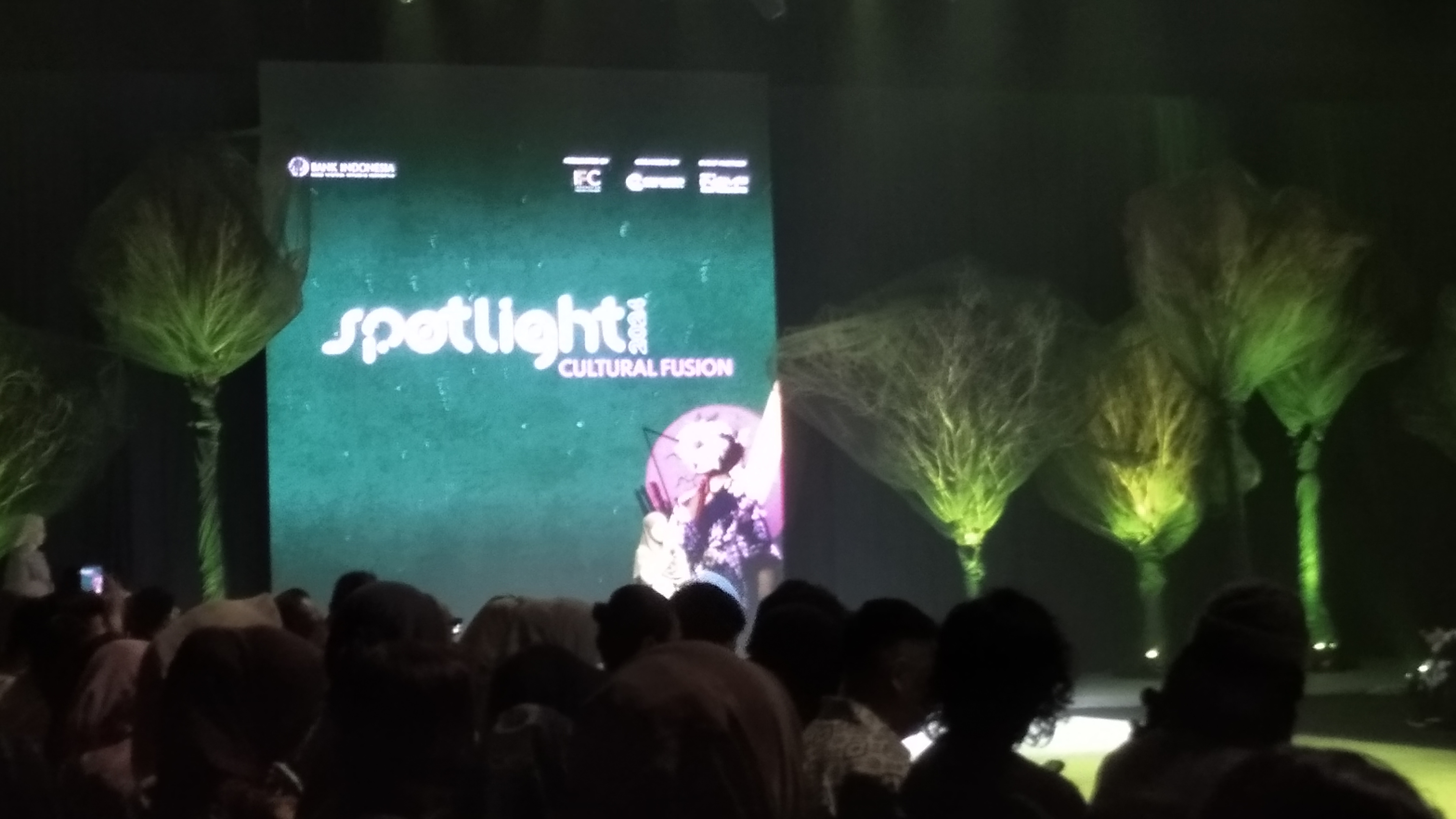 Spotlight 2024 Majukan Fashion RI Berbasis Budaya dan Inovasi