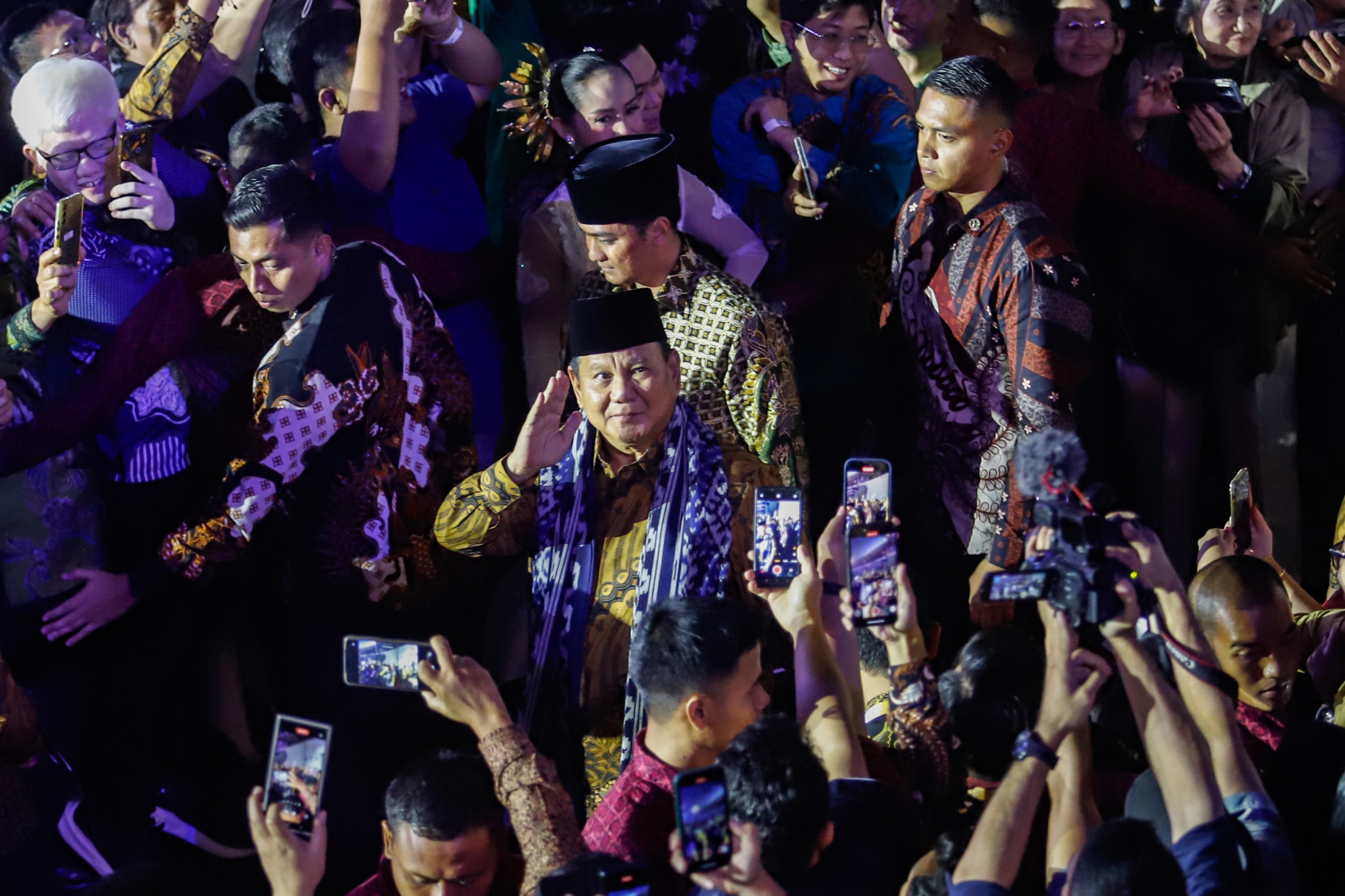 Presiden Prabowo Luncurkan Sekolah Rakyat untuk Anak Tidak Mampu: Uji Coba Dimulai di Jabodetabek
