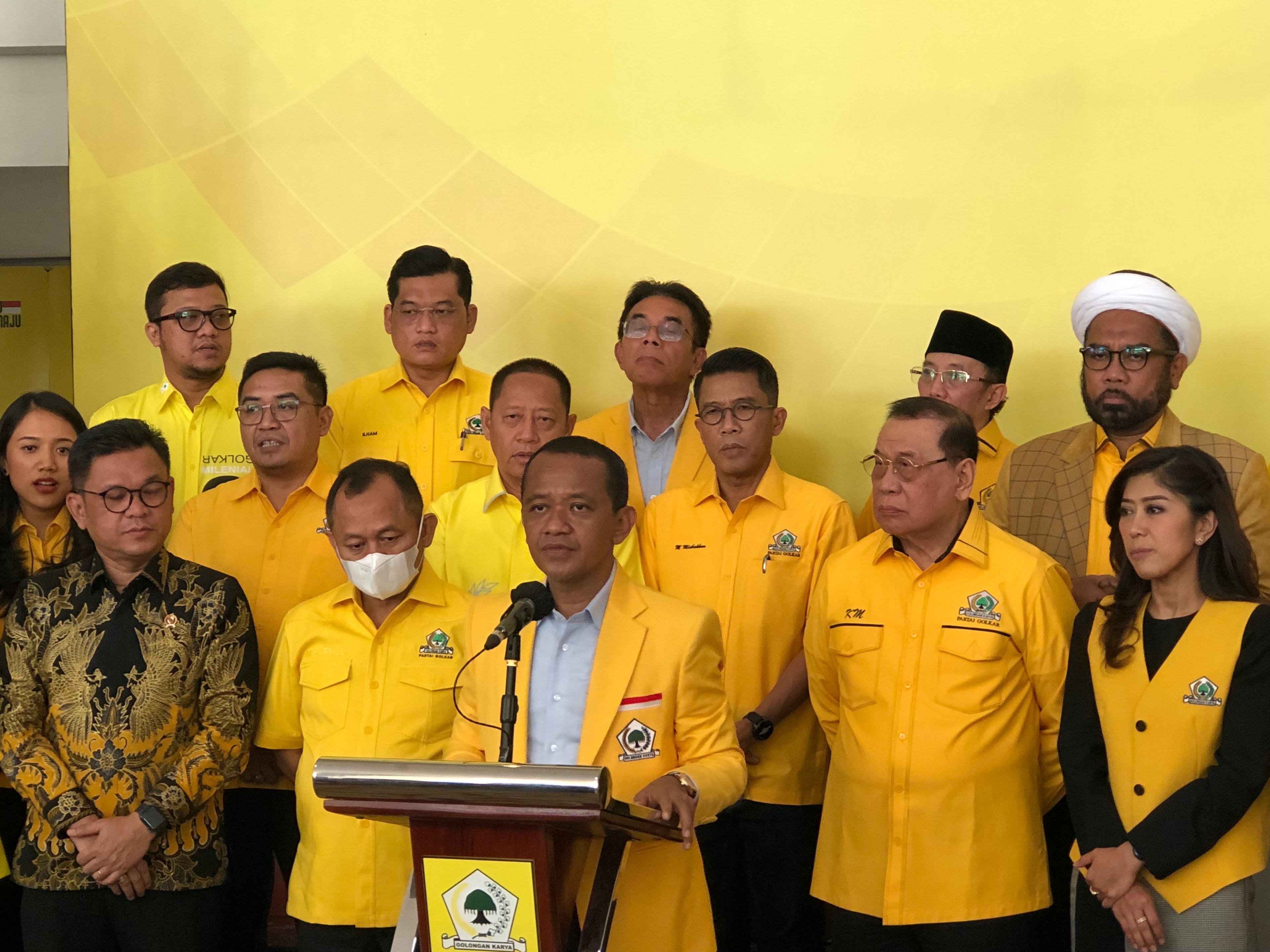 Bantah Ada Wacana Jokowi Tiga Periode, Golkar Sindir PDIP: Kalau Sakit di Kepala, Jangan Garuk di Kaki
