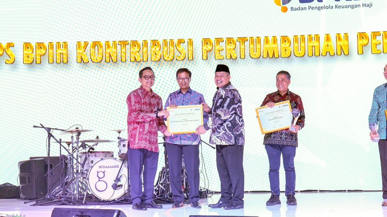 UUS Danamon Sabet 3 Penghargaan di Ajang Bergengsi BPKH Banking Award 2024